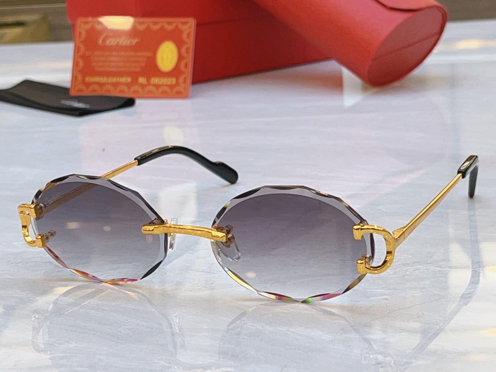 ，【CARTIE*】卡地*亚新款太阳镜 钛架，Mod:CT0911S，Size:56口17-140