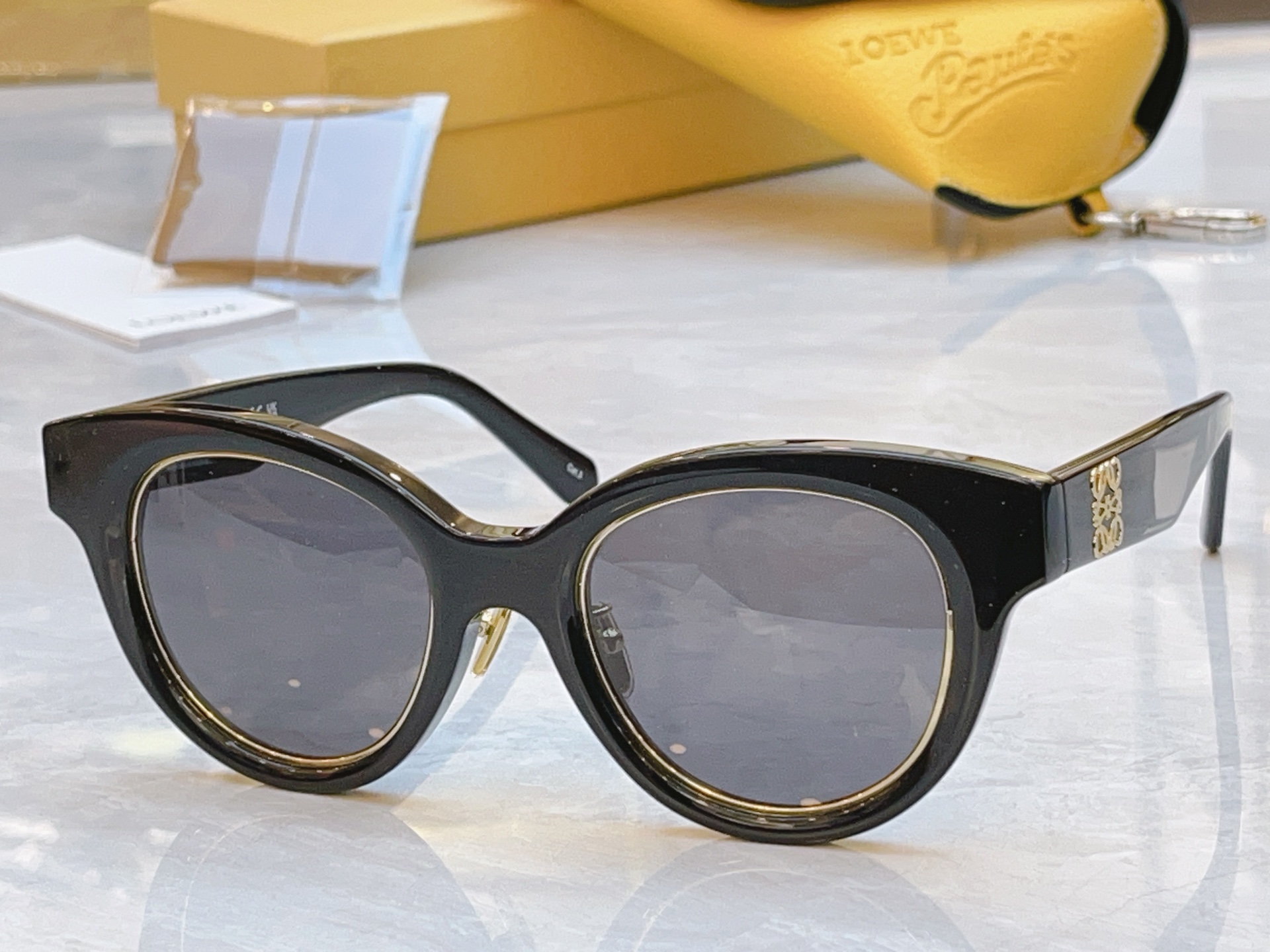 ，【LOEW*】罗意*威新款太阳镜，MODEL：LW40183I，SIZE：51口20-140