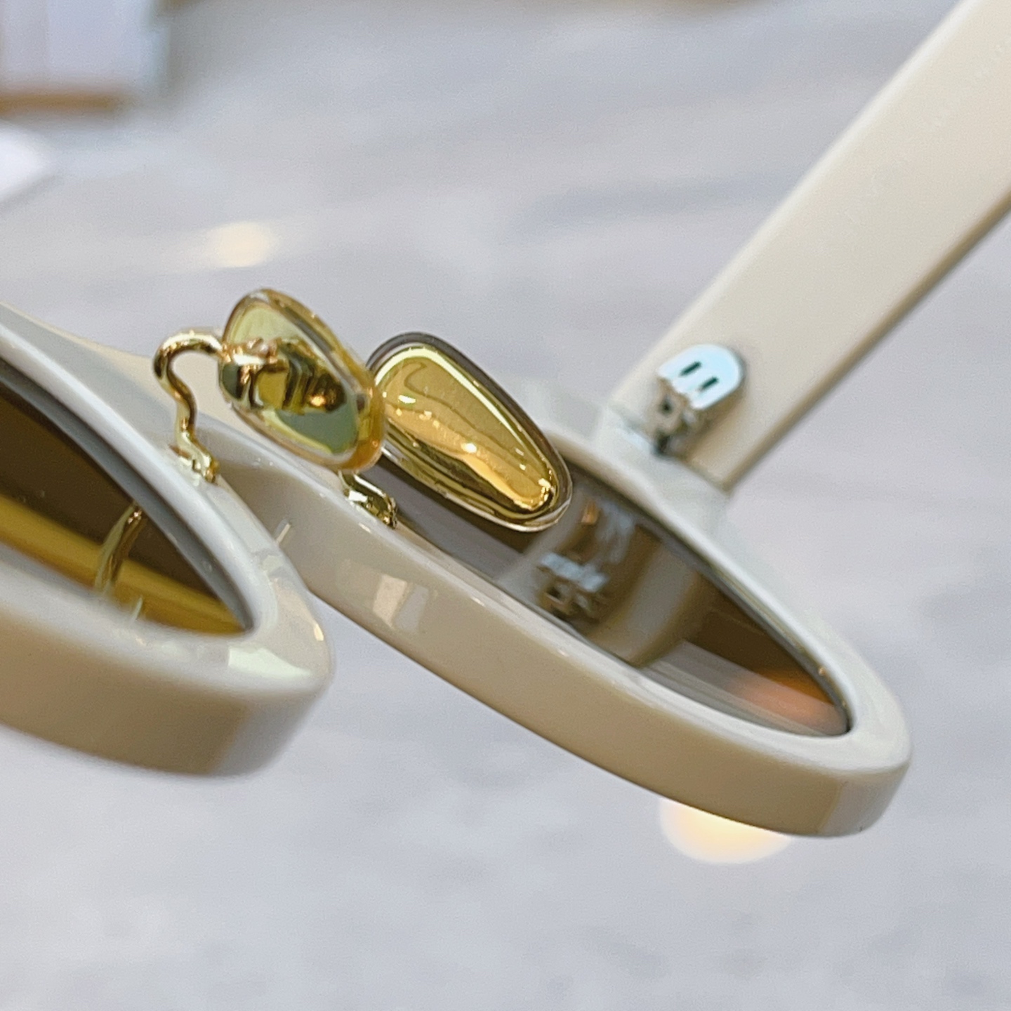 ，【LOEW*】罗意*威新款太阳镜，MODEL：LW40183I，SIZE：51口20-140