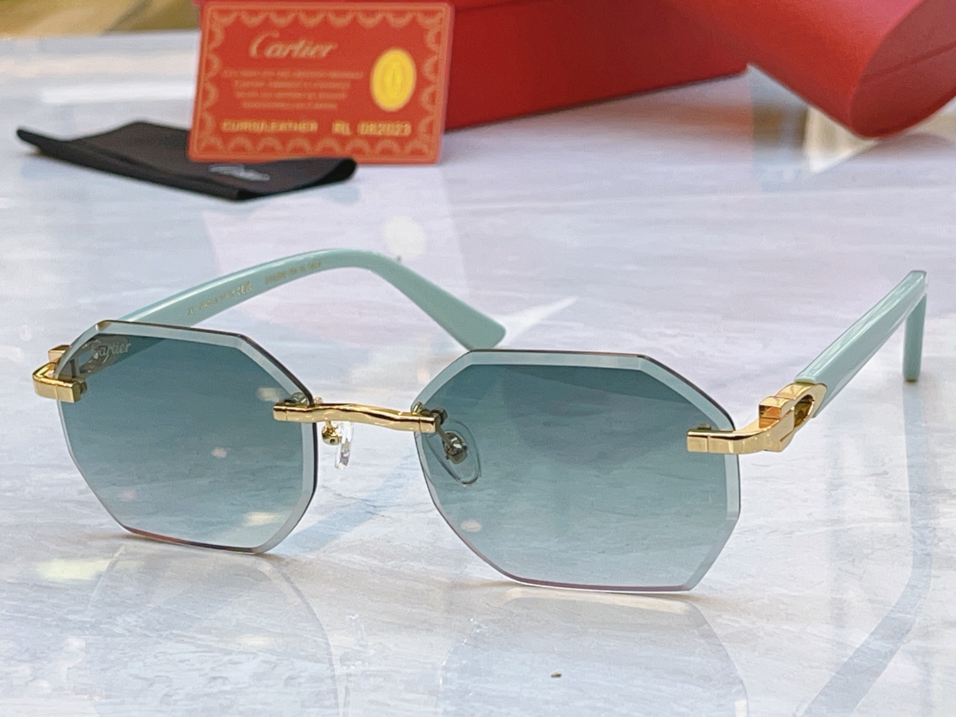 ，【CARTIE*】卡地*亚新款太阳镜，Mod:CT0493S，Size:57口21-145