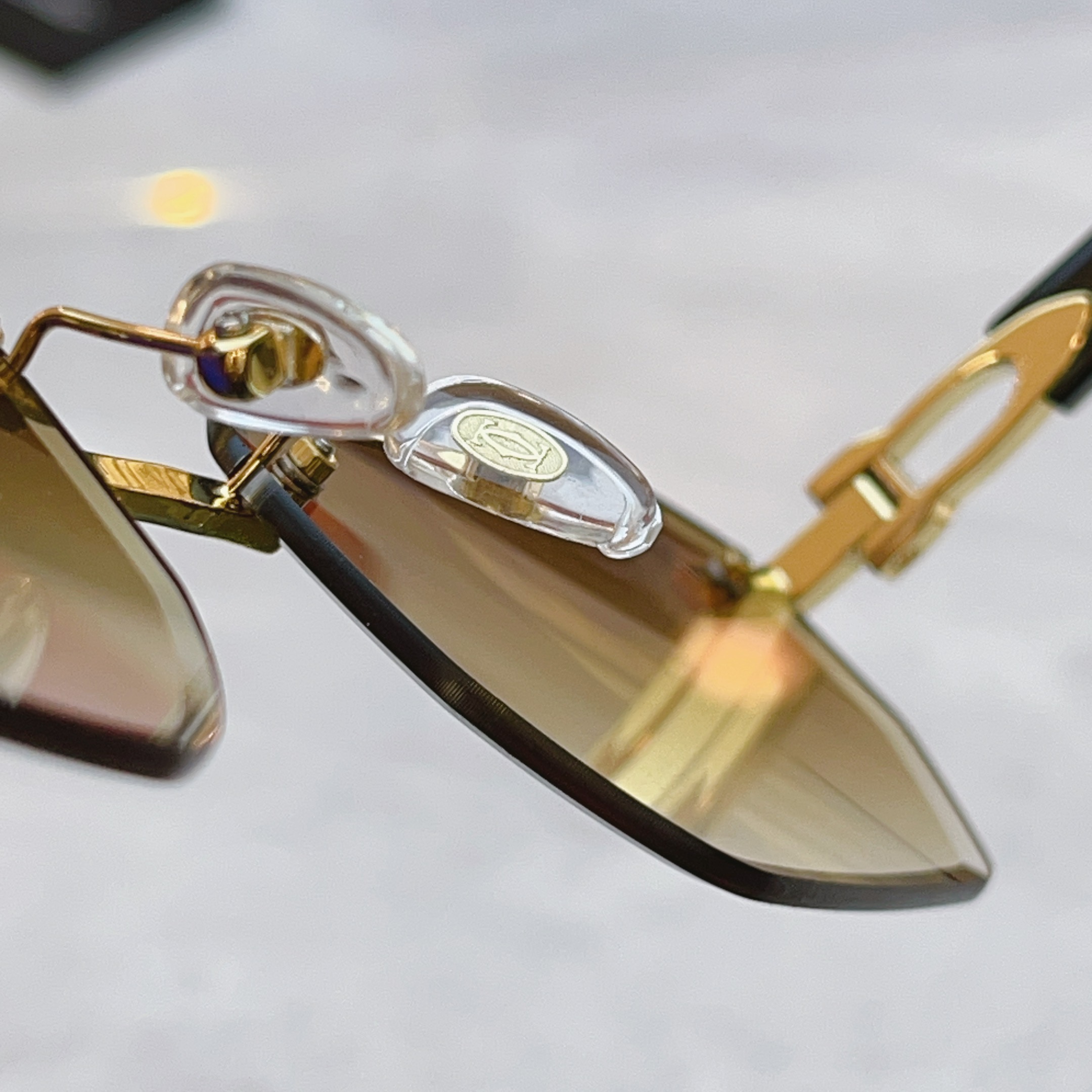 ，【CARTIE*】卡地*亚新款太阳镜，Mod:CT0493S，Size:57口21-145