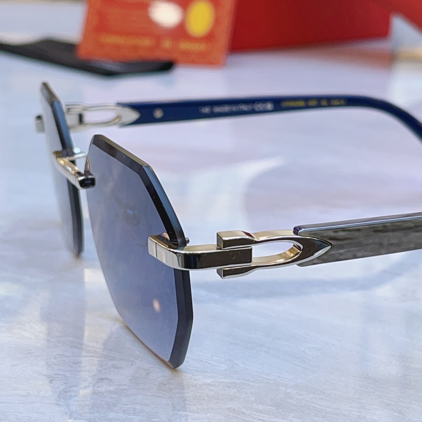 ，【CARTIE*】卡地*亚新款太阳镜，Mod:CT0493S，Size:57口21-145