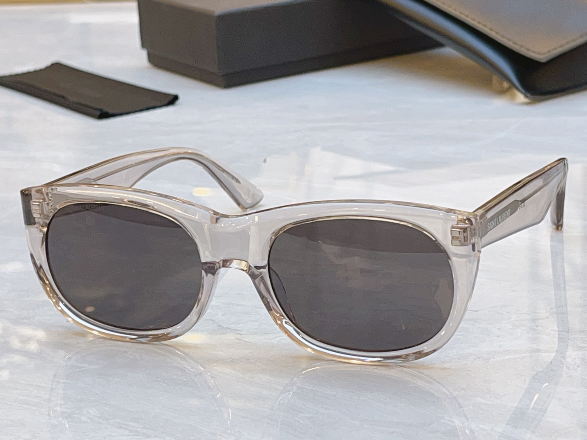 ，【SAINT LAUREN*】圣罗*兰新款太阳镜，MODEL：SL 815，SIZE：56口20-14