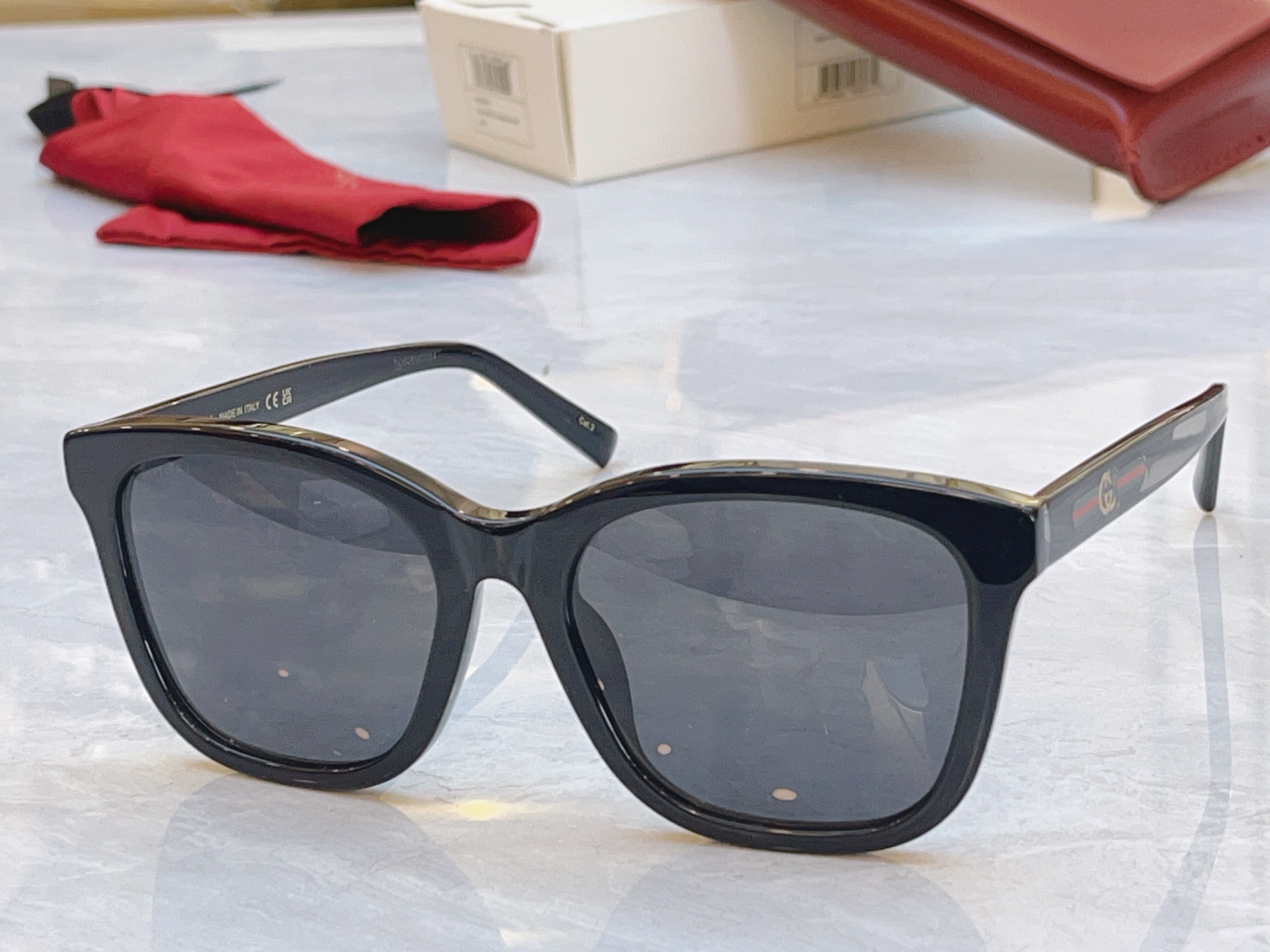 ，【GUCC*】古*驰新款太阳镜，MODEL：GG1984SK，SIZE：55口19-145