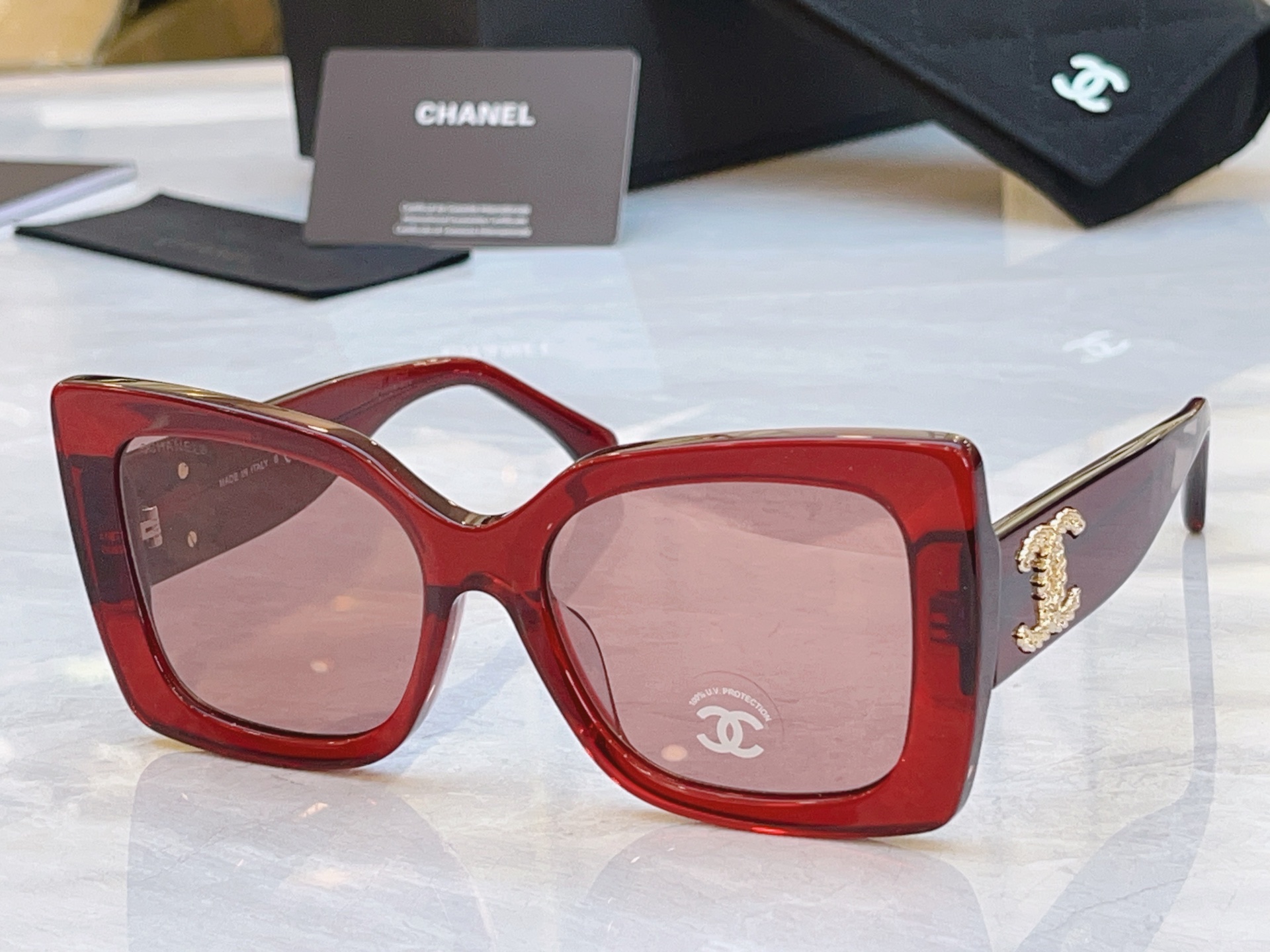 ，【CHANE*】香奈儿新款太阳镜，MODEL：5555-A，SIZE：53口18-140
