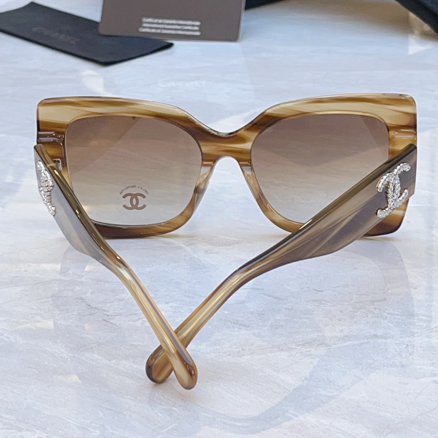 ，【CHANE*】香奈儿新款太阳镜，MODEL：5555-A，SIZE：53口18-140