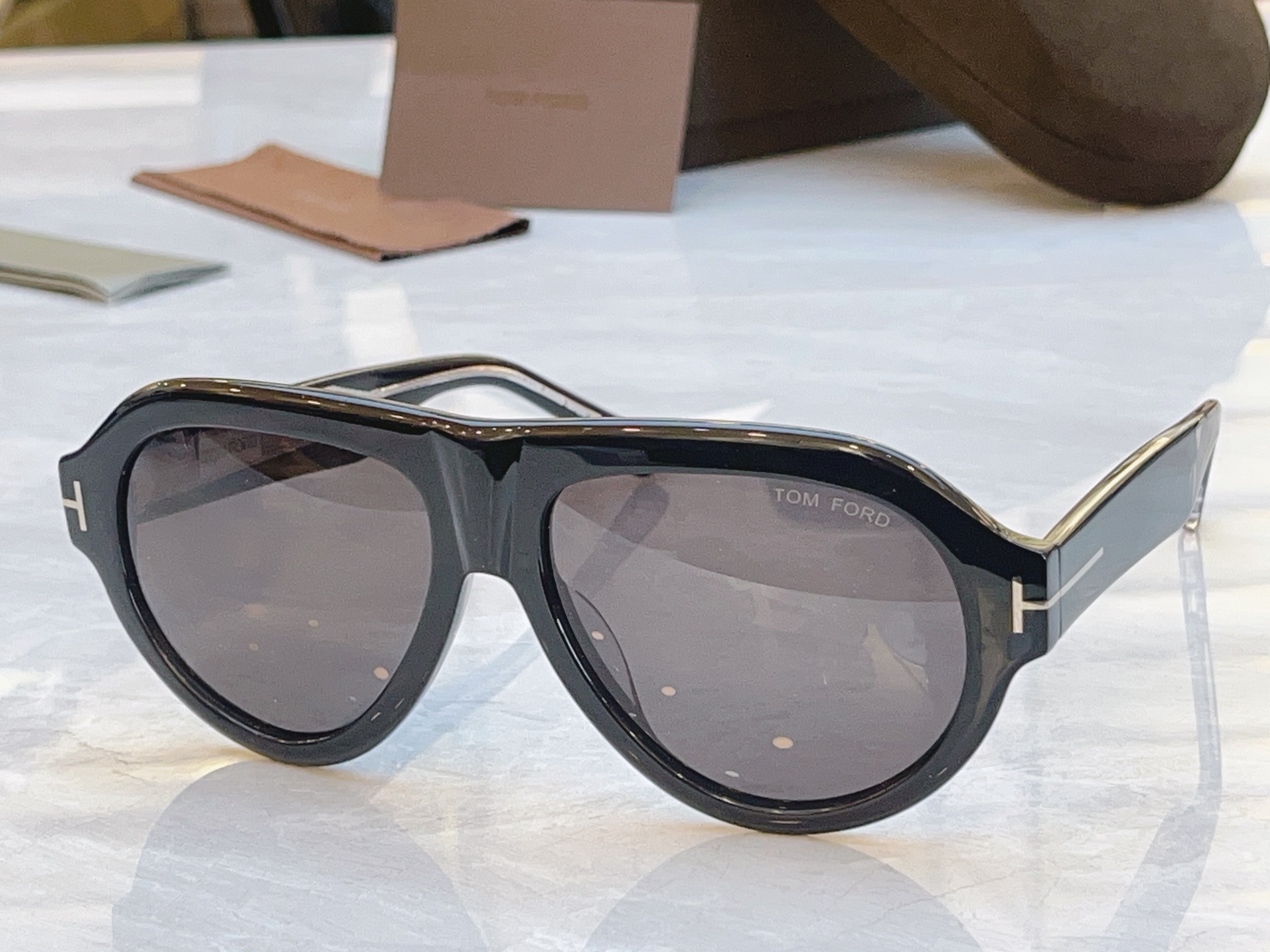 ，【TOM FOR*】汤姆*福特新款太阳镜，MODEL：FT1225，SIZE：59口16-145