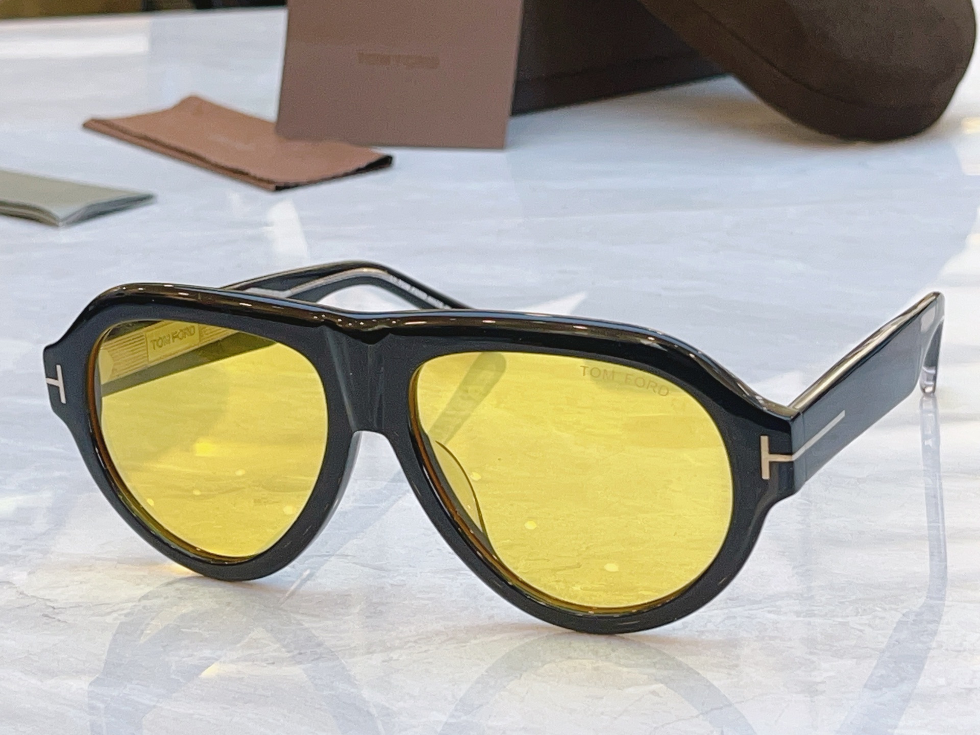 ，【TOM FOR*】汤姆*福特新款太阳镜，MODEL：FT1225，SIZE：59口16-145