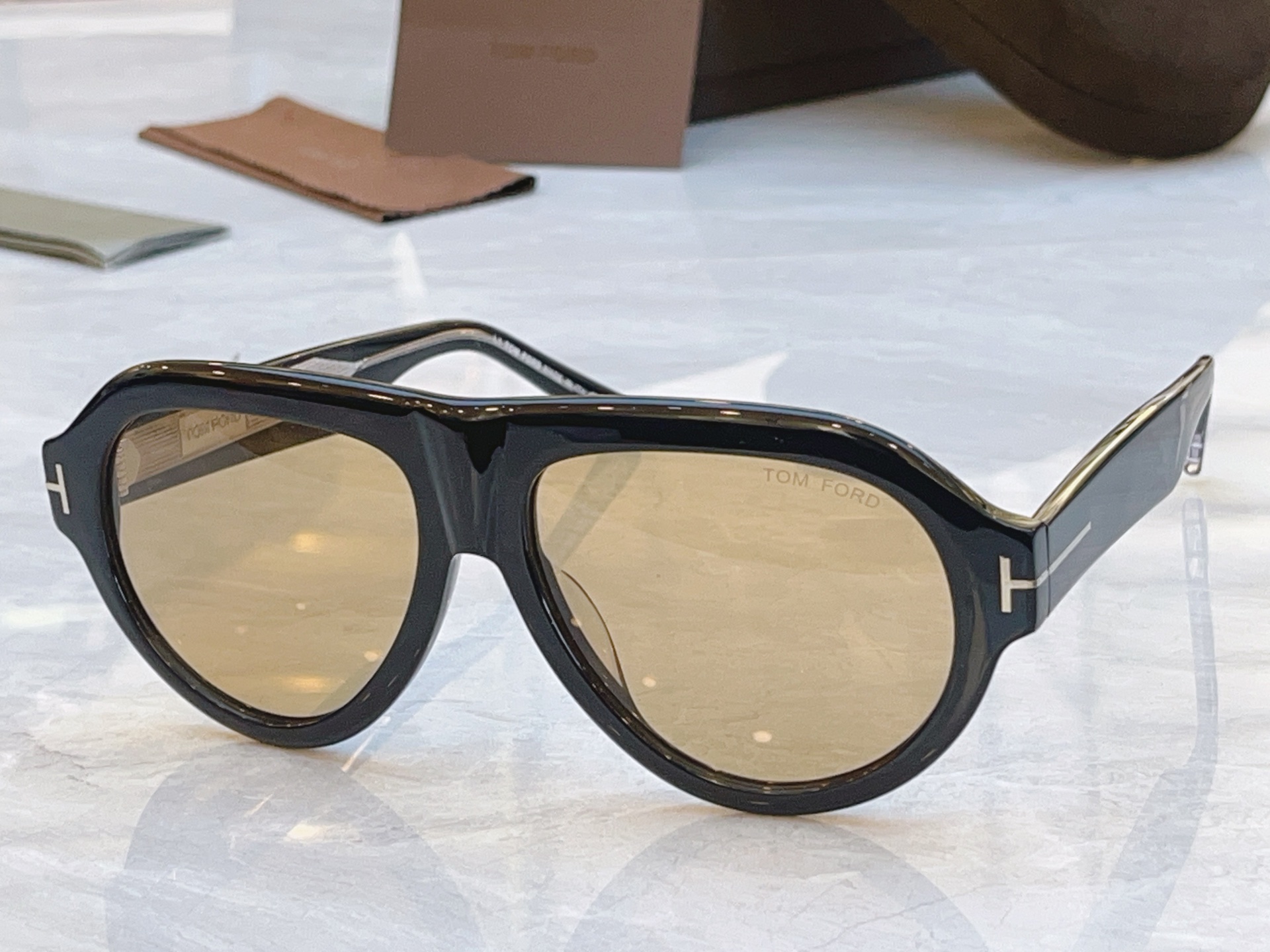 ，【TOM FOR*】汤姆*福特新款太阳镜，MODEL：FT1225，SIZE：59口16-145