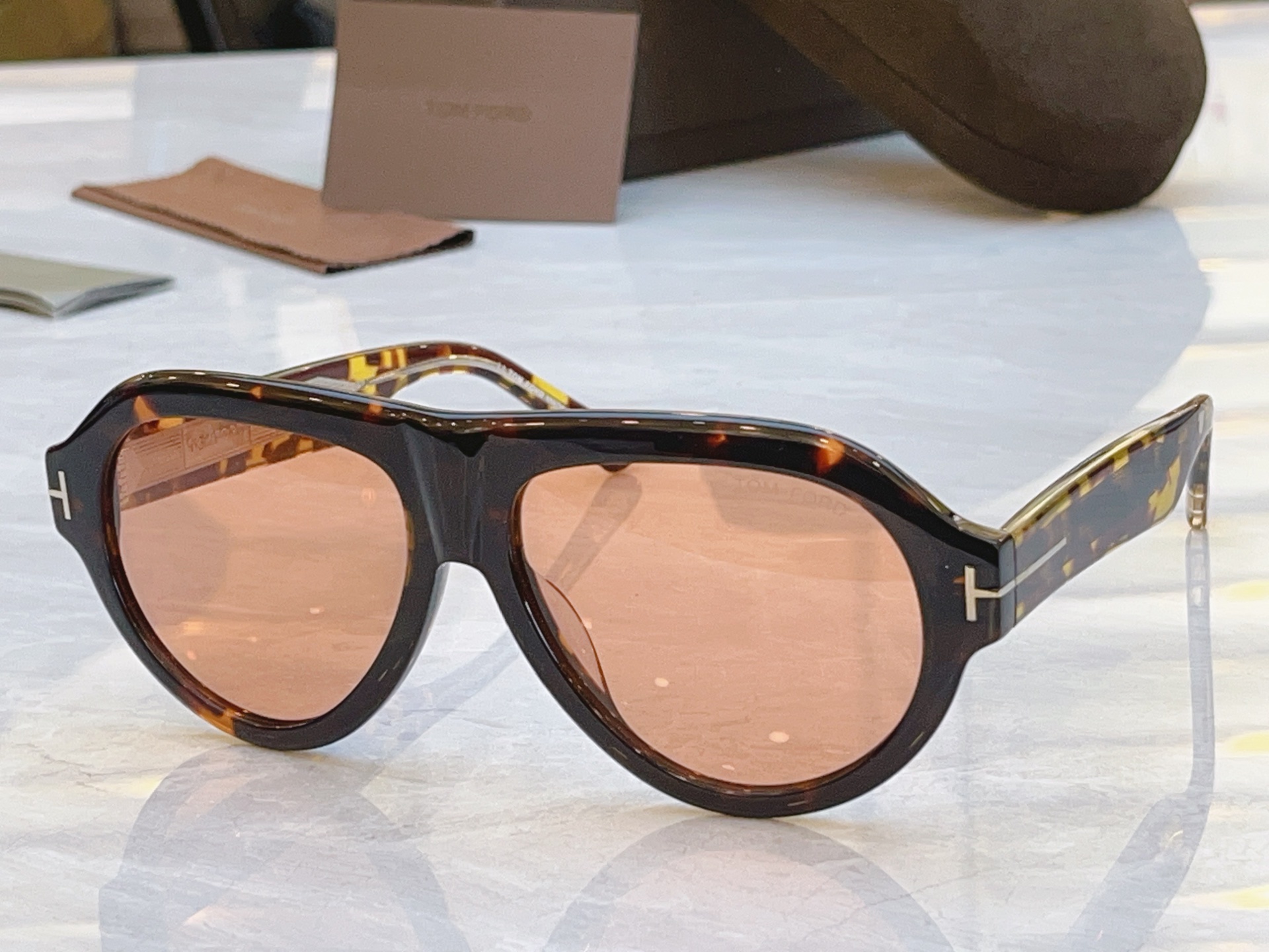 ，【TOM FOR*】汤姆*福特新款太阳镜，MODEL：FT1225，SIZE：59口16-145