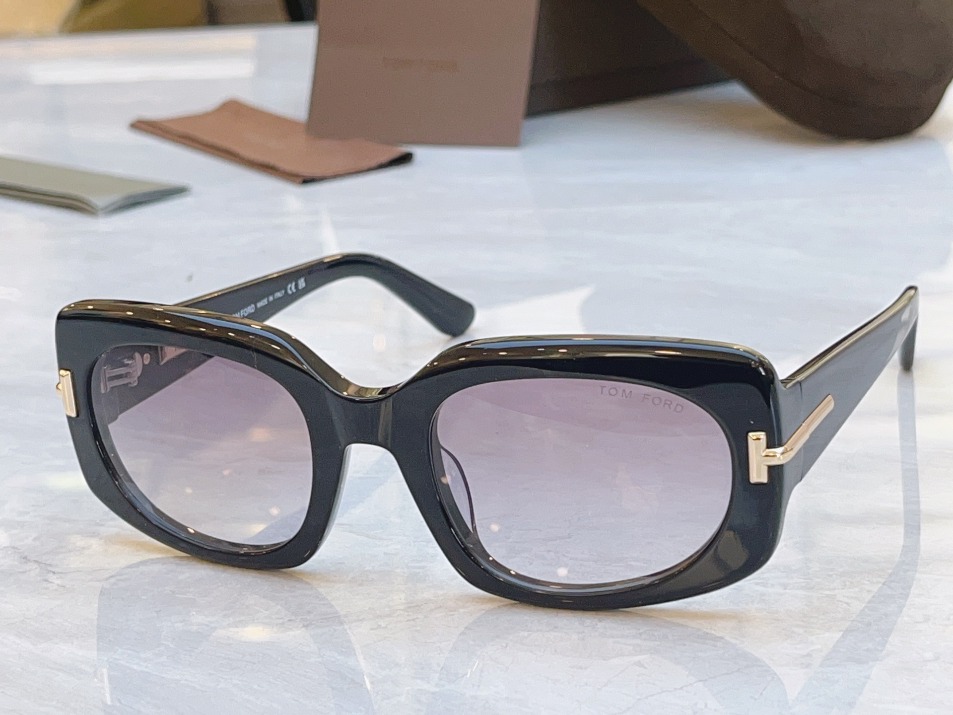 ，【TOM FOR*】汤姆*福特新款太阳镜，MODEL：TF1253，SIZE：54口22-140