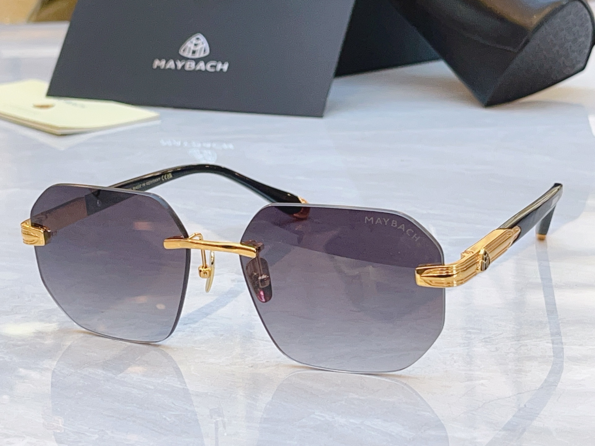 ，【MAYBAC*】迈巴*赫新款太阳镜，MODEL: Q-F/K-S/U-Z064，SIZE：60口16