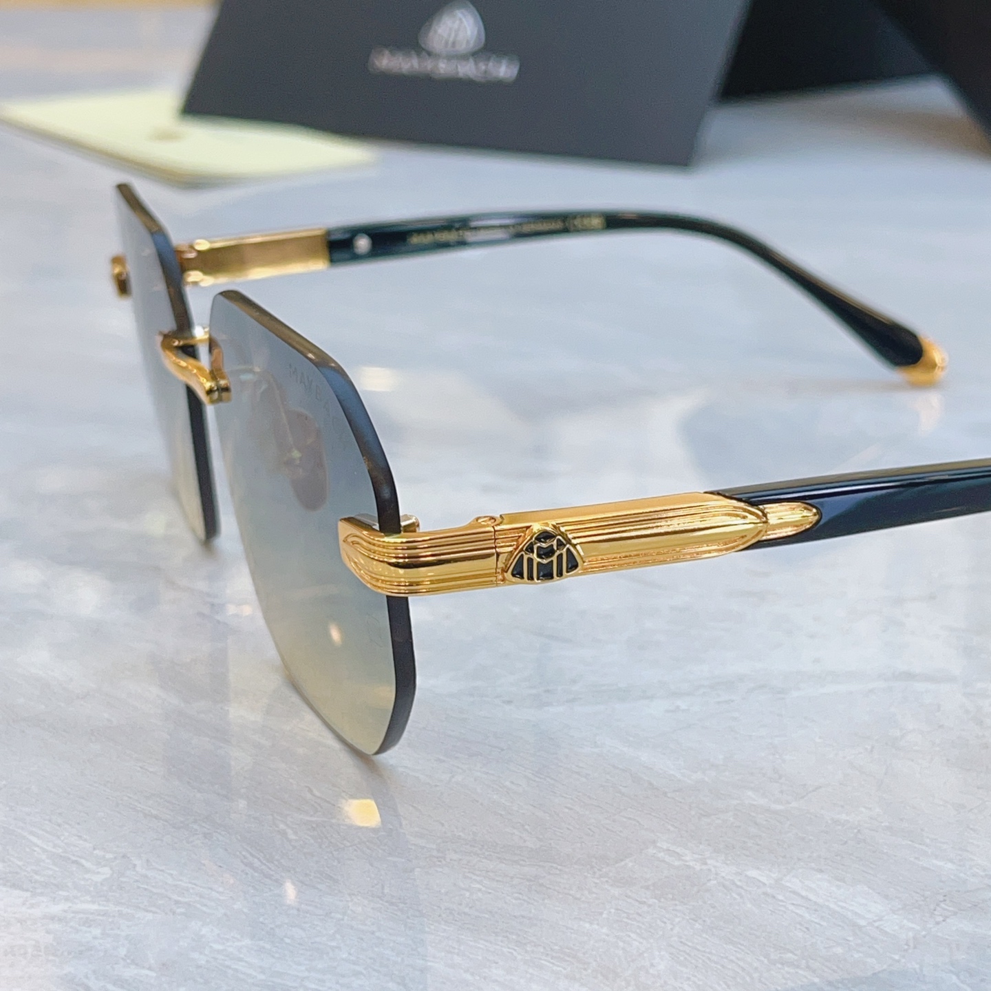 ，【MAYBAC*】迈巴*赫新款太阳镜，MODEL: Q-F/K-S/U-Z064，SIZE：60口16