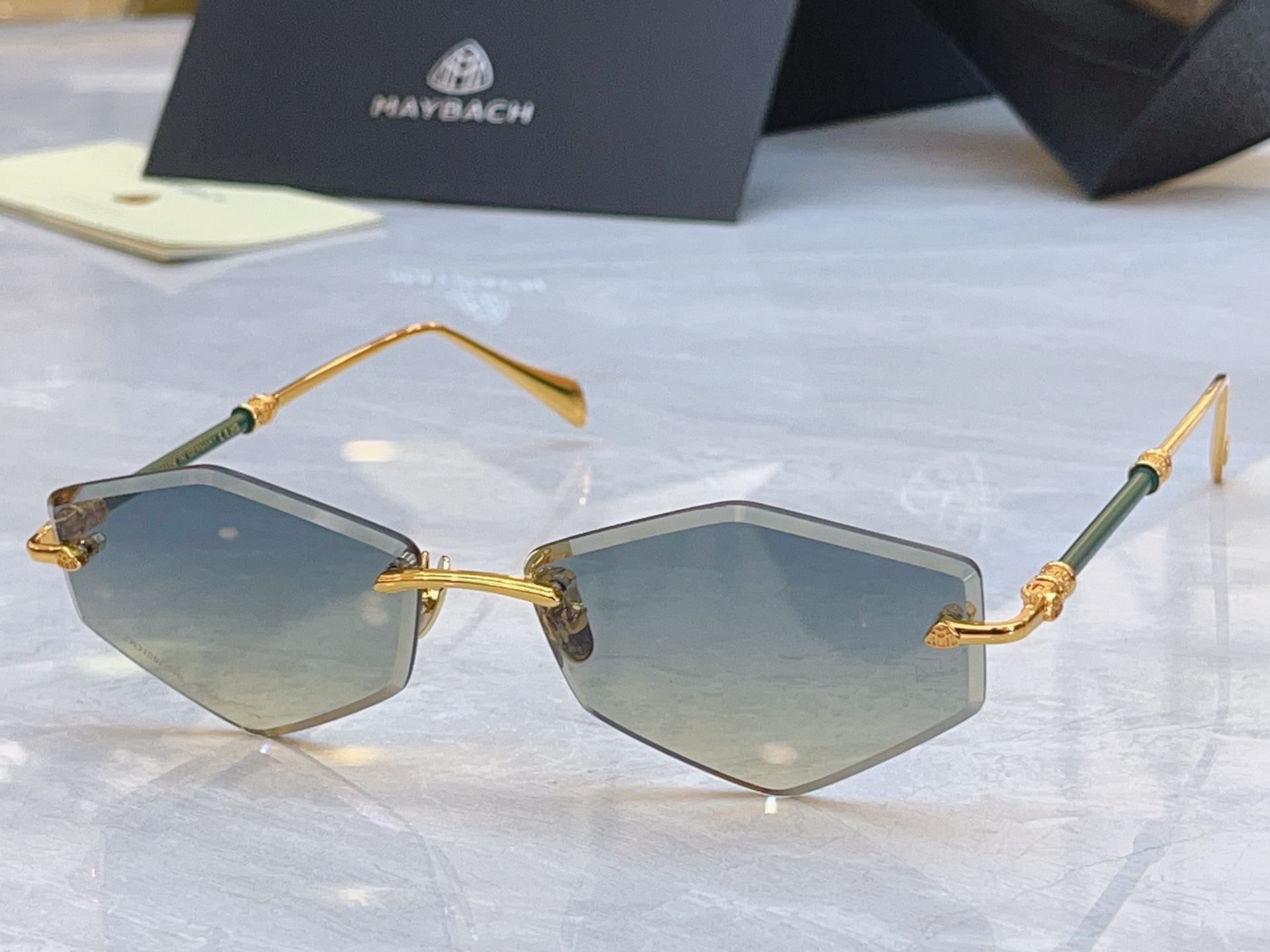 ，【MAYBAC*】迈巴*赫新款太阳镜，MODEL: MUI-WM-Z055，SIZE：59口15-14