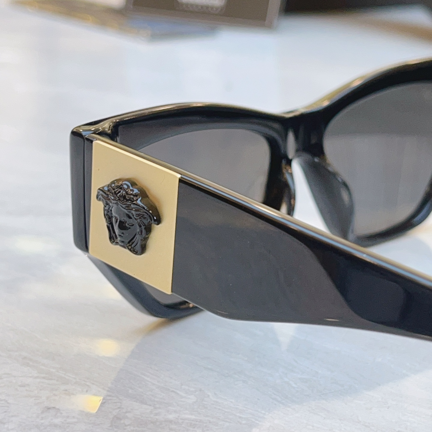 ，【VERSAC*】范思*哲新款太阳镜，MODEL：VE S89，SIZE：55口16-145