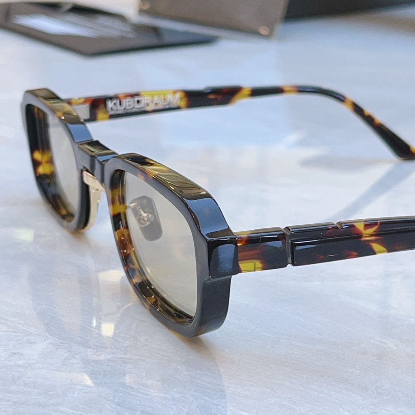 配送盒子，【KUB口RAU*】新款太阳镜，MODEL：Maske N12，SIZE:48口26-145