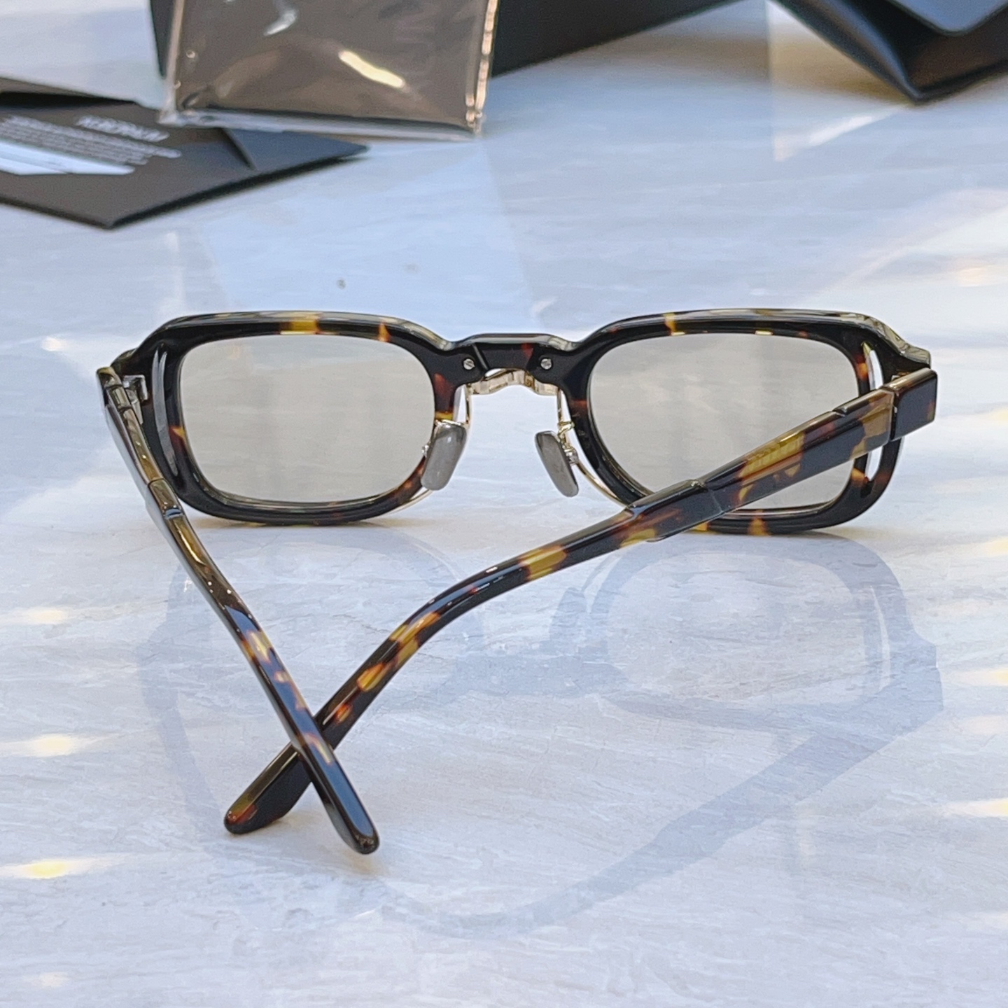 配送盒子，【KUB口RAU*】新款太阳镜，MODEL：Maske N12，SIZE:48口26-145