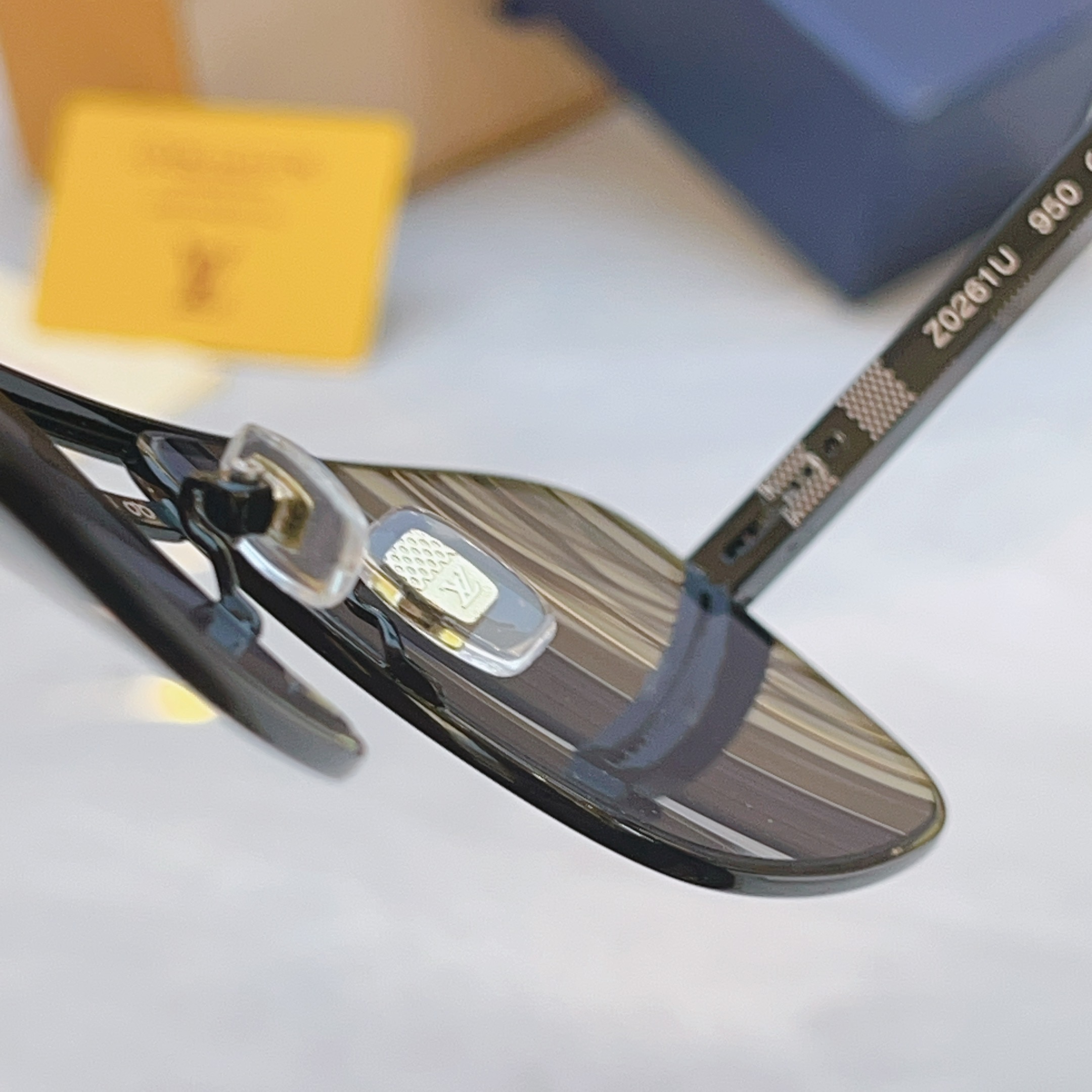 ，【LOUIS VUITTO*】路易*威登新款太阳镜，MODEL：Z0261U，SIZE：53口18-1