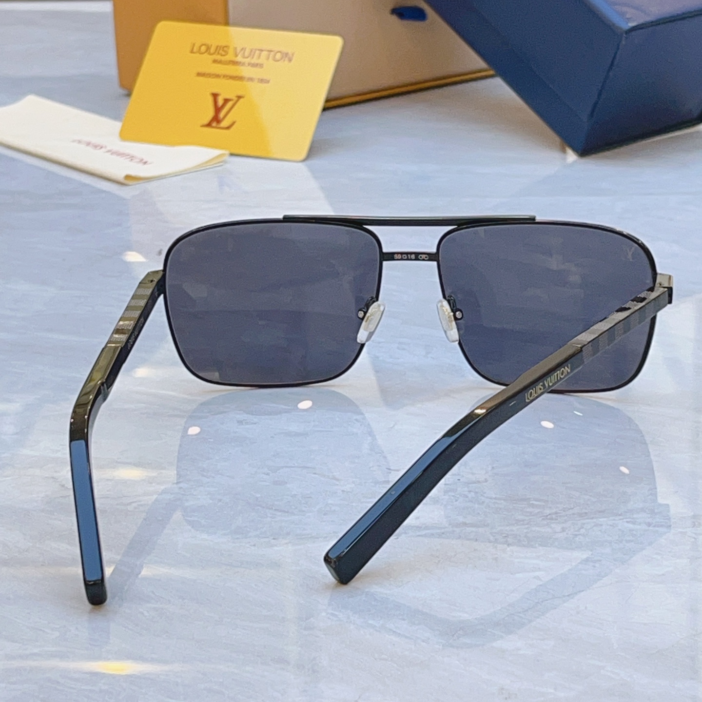 ，【LOUIS VUITTO*】路易*威登新款太阳镜，MODEL：Z0261U，SIZE：53口18-1