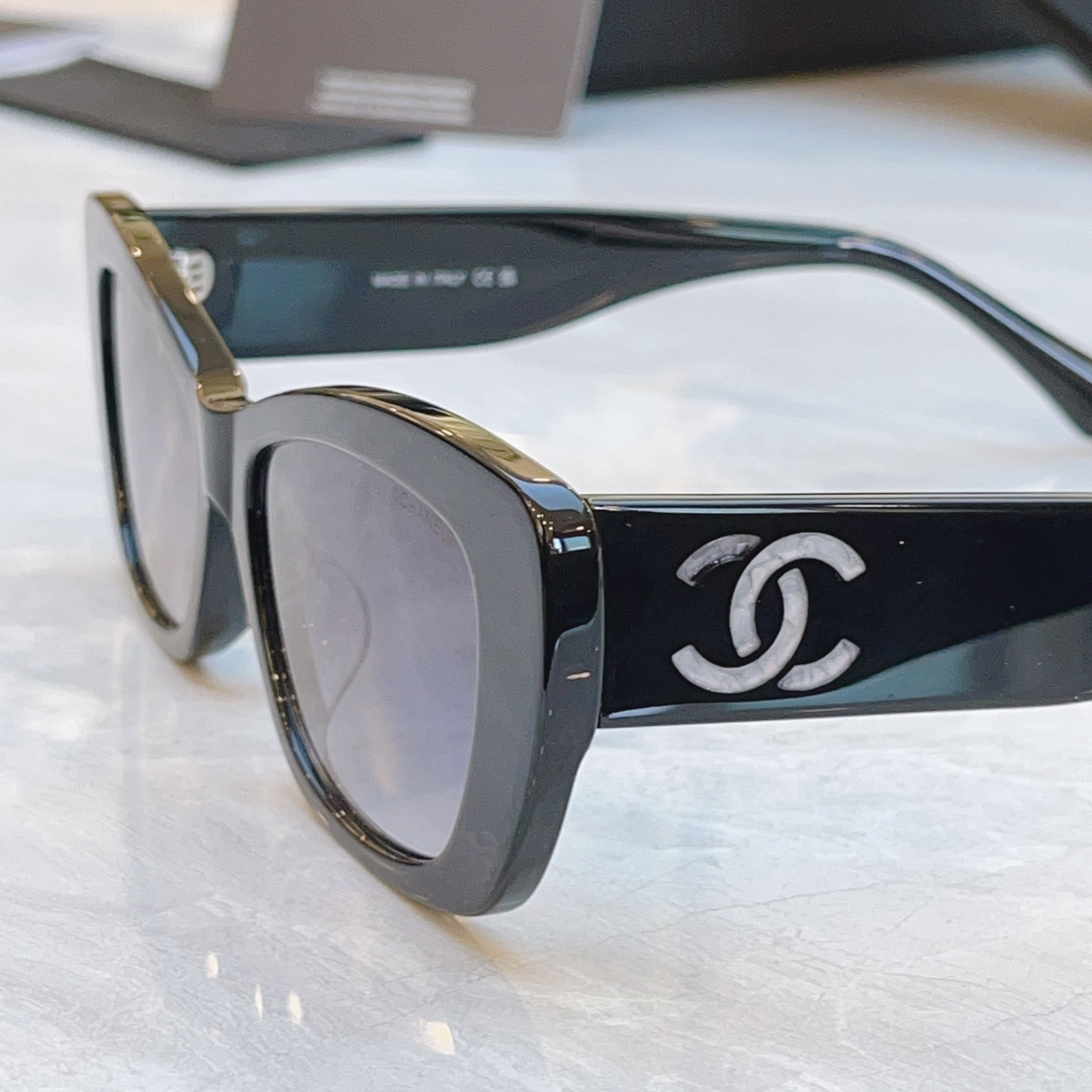 ，【CHANE*】香奈儿新款太阳镜，MODEL：9192-H，SIZE：54口18-145