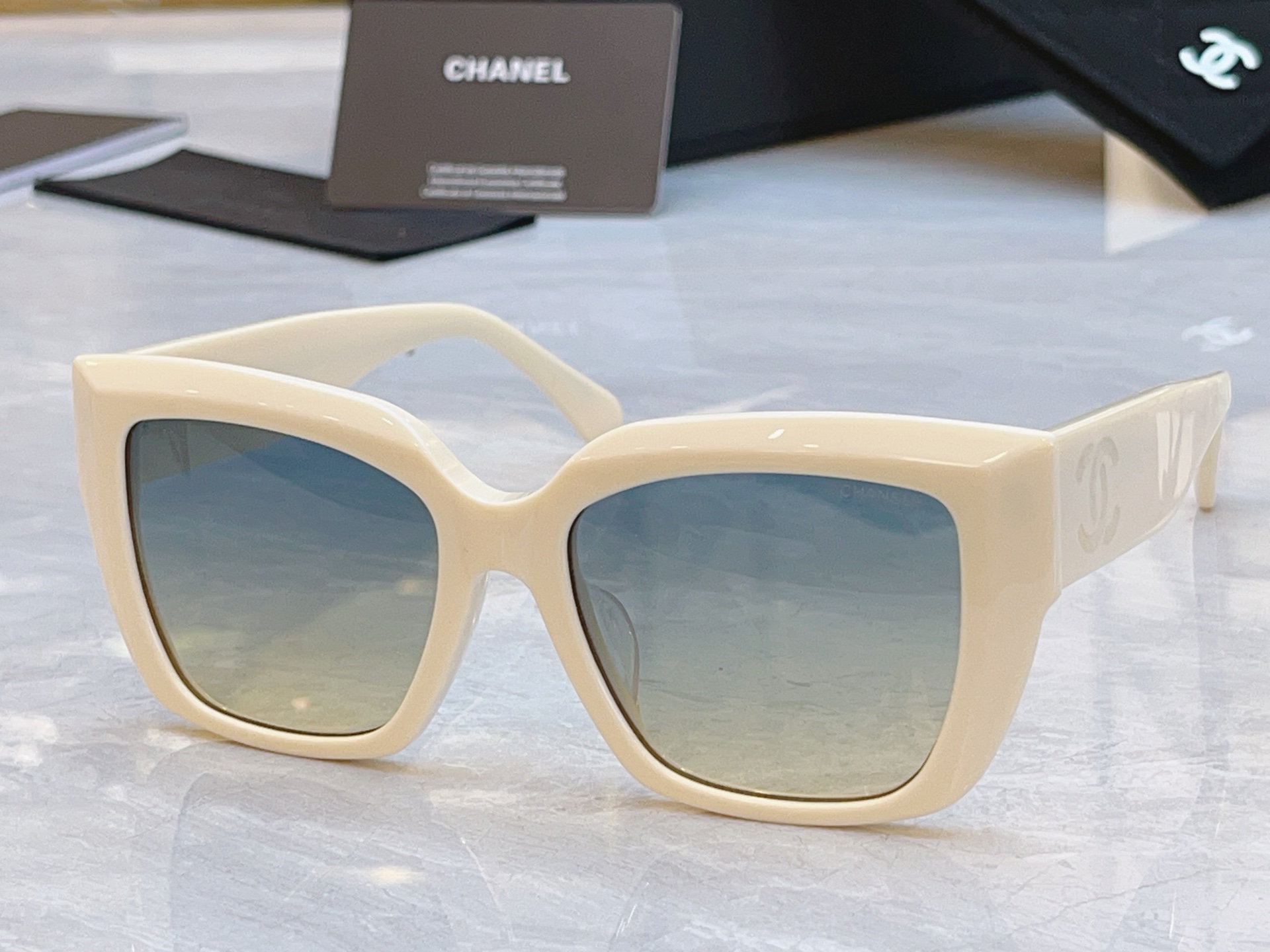 ，【CHANE*】香奈儿新款太阳镜，MODEL：9191-H，SIZE：54口18-145