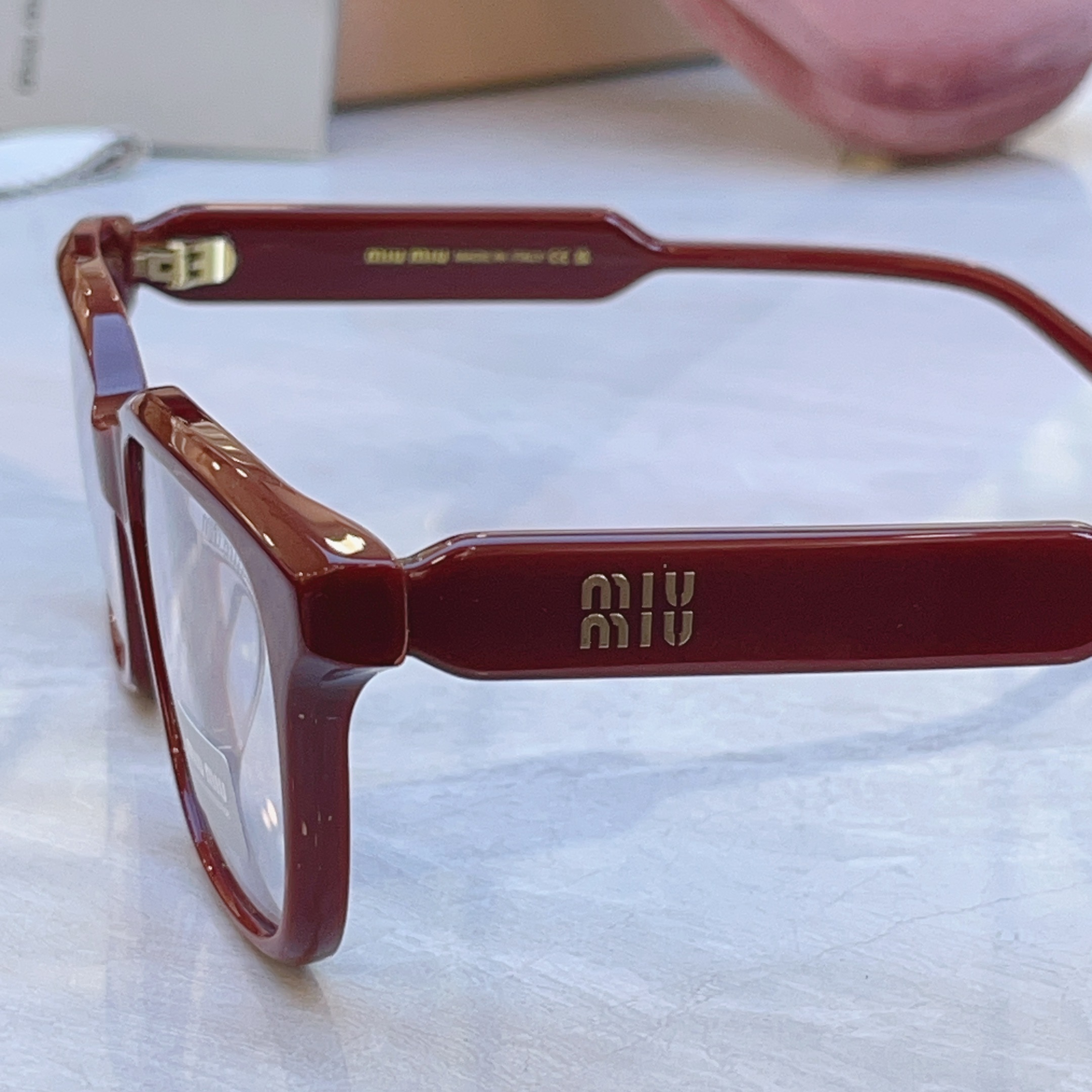 ，【MIUMI*】缪*缪新款太阳镜🕶️，Mod：MU 02ZV，SIZE:51口18-140