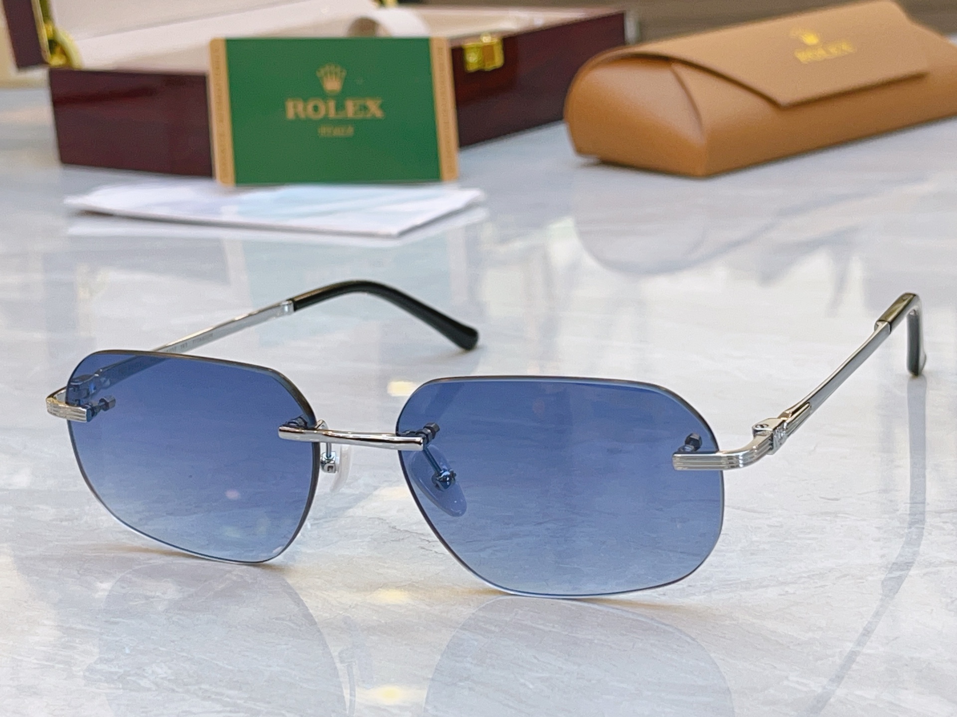 ，【ROLE*】 劳力*士新款太阳镜，钛架 MODEL：SS1230，SIZE：56口17-143