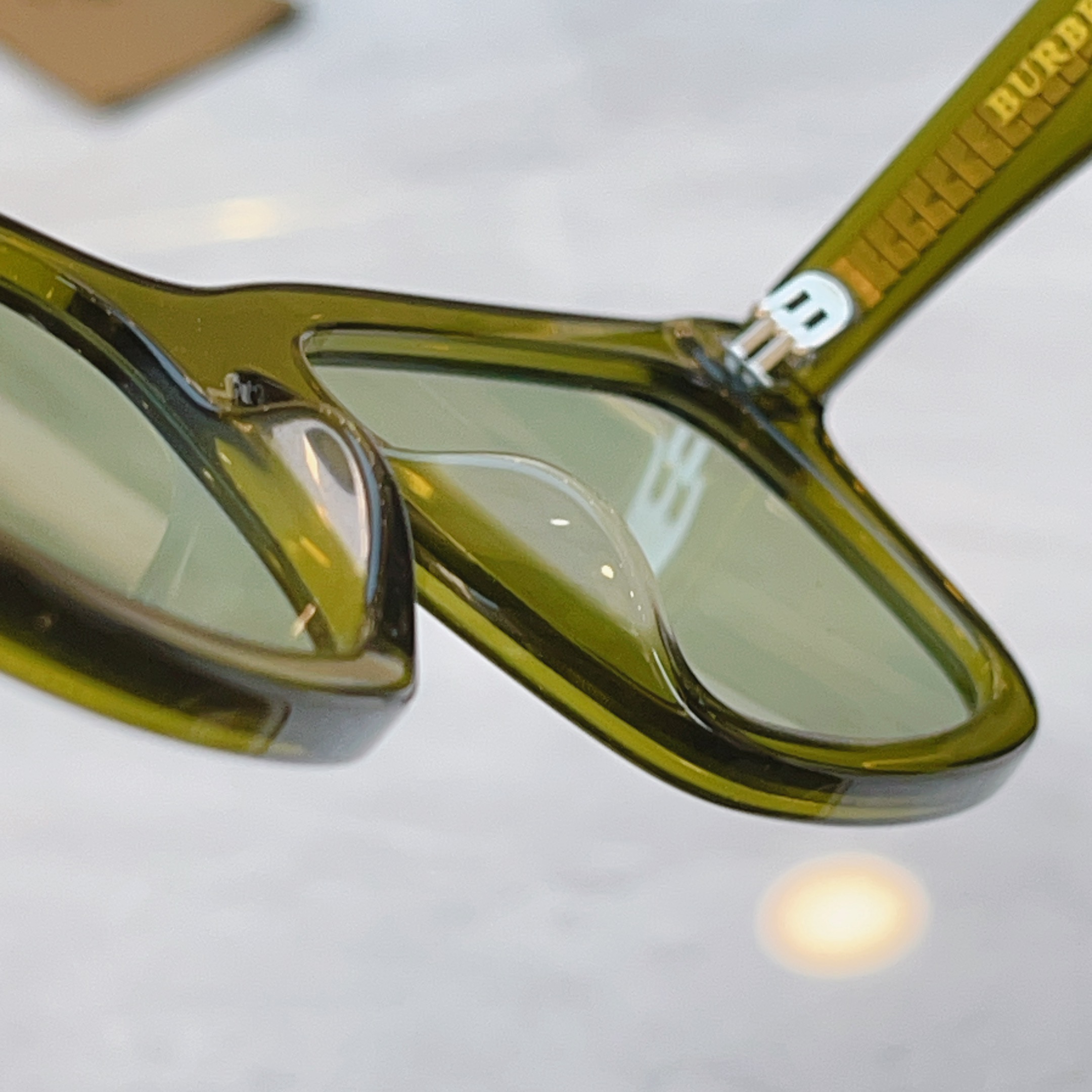 ，【BURBERR*】巴宝*莉新款太阳镜，MODEL：B 5887，SIZE：56口18-145