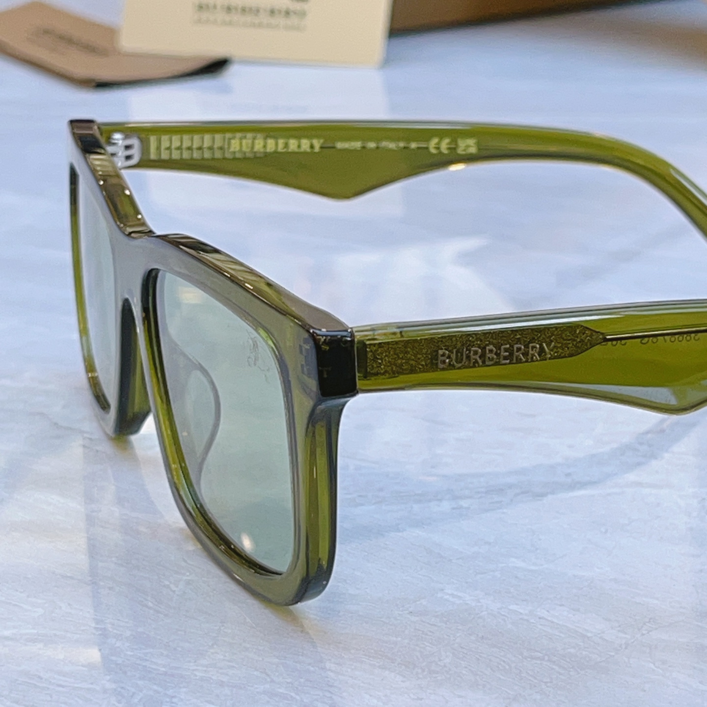 ，【BURBERR*】巴宝*莉新款太阳镜，MODEL：B 5887，SIZE：56口18-145