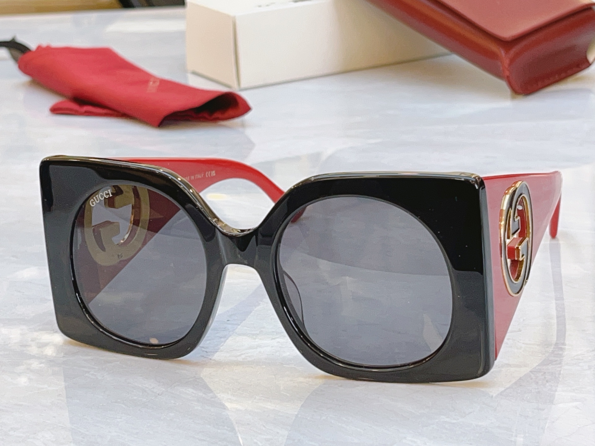 ，【GUCC*】古*驰新款太阳镜，MODEL：GG1631，SIZE：53口22-145