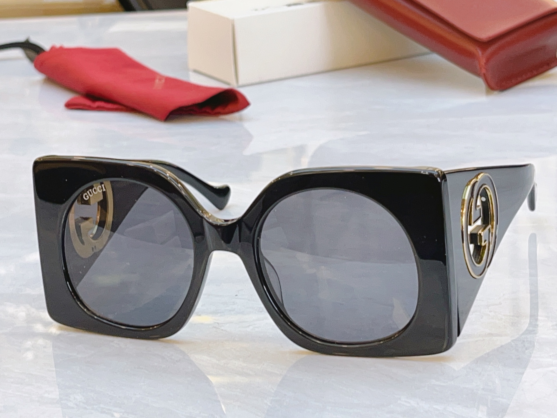 ，【GUCC*】古*驰新款太阳镜，MODEL：GG1631，SIZE：53口22-145