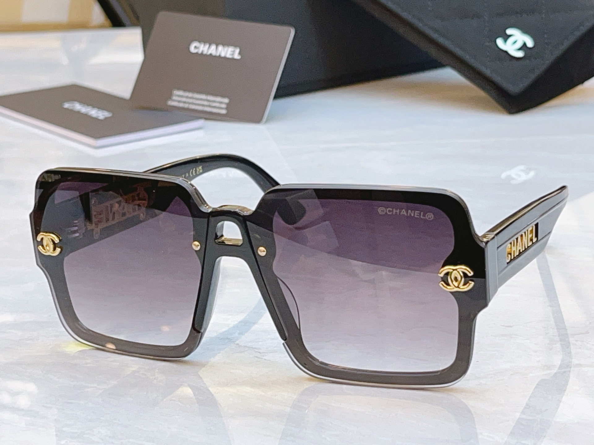 ，【CHANE*】香奈儿新款太阳镜，MODEL：A95099，SIZE：69口11-145