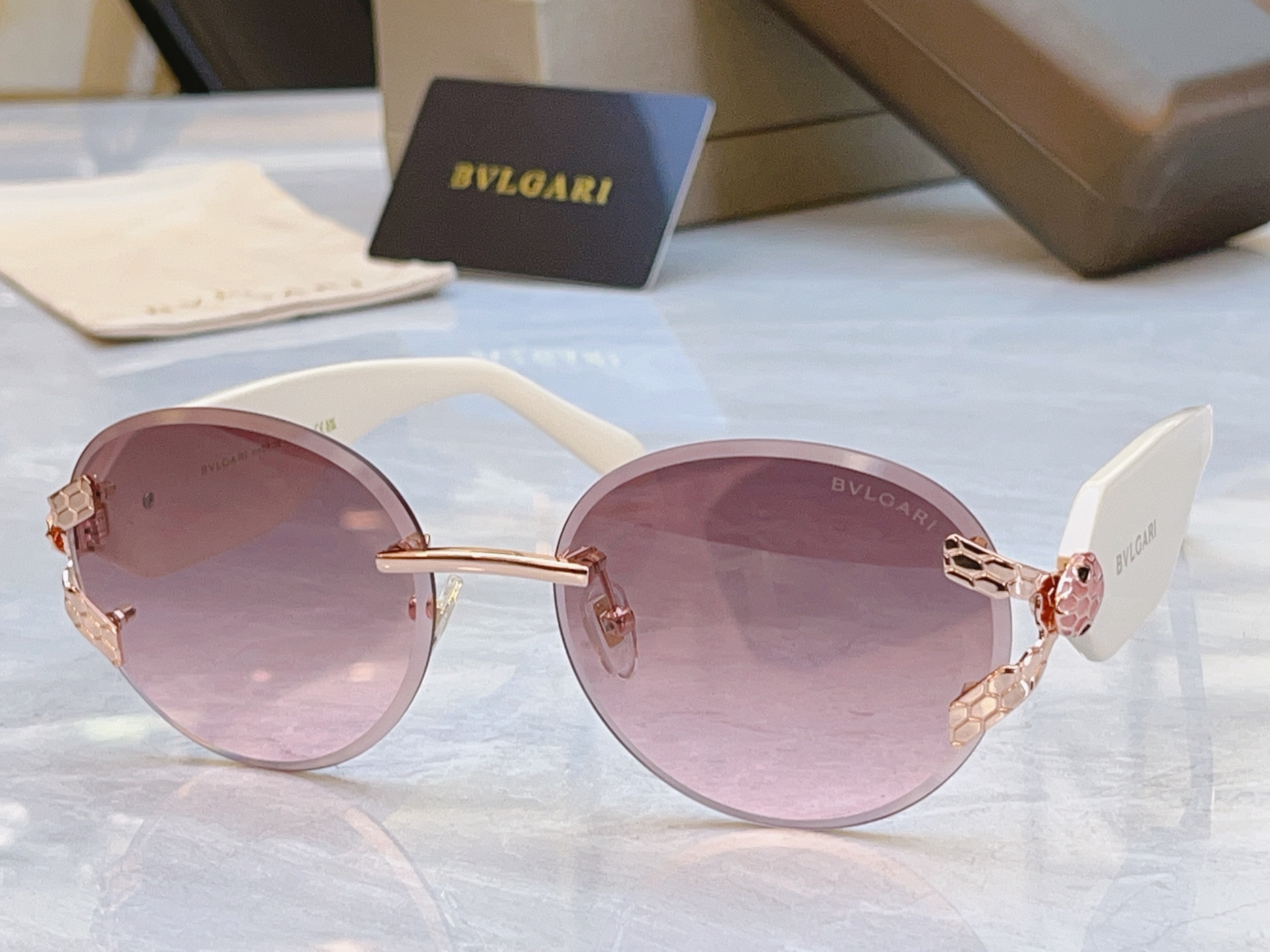 ，【BVLGA*】宝格*丽新款太阳镜，MODEL：BV 9034B，SIZE：60口18-143