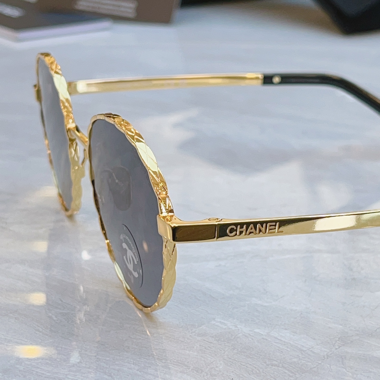 ，【CHANE*】香奈儿新款太阳镜，MODEL：2225-S，SIZE：51口20-140