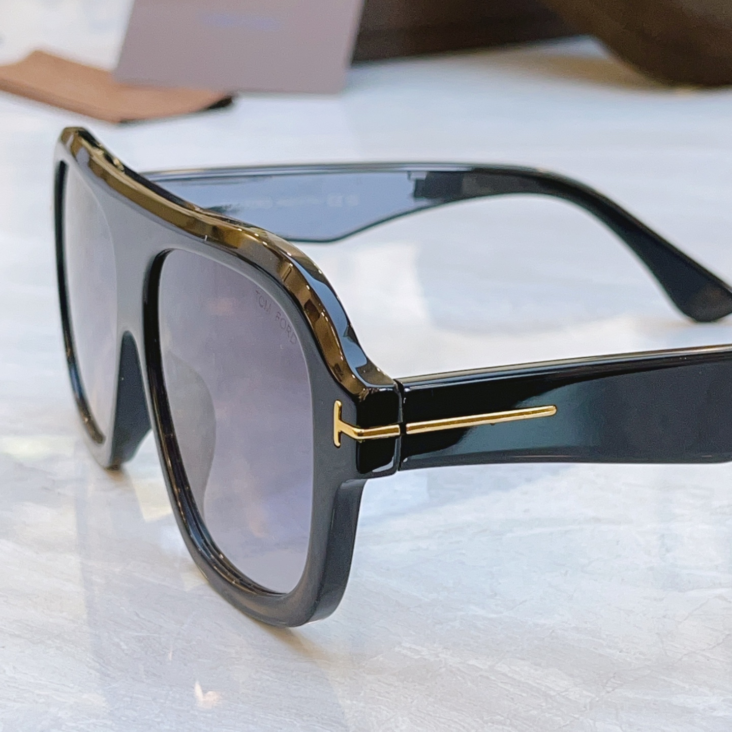 ，【TOM FOR*】汤姆*福特新款太阳镜，MODEL：TFB，SIZE：56口14-145