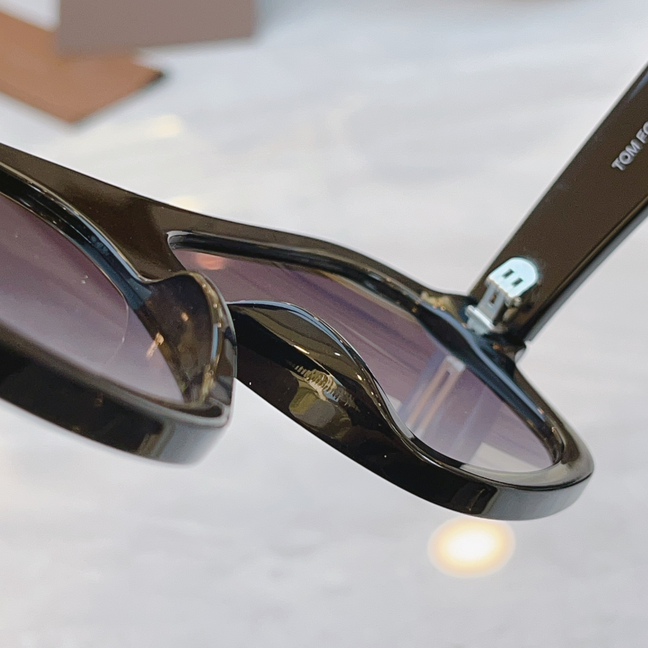 ，【TOM FOR*】汤姆*福特新款太阳镜，MODEL：TFB，SIZE：56口14-145