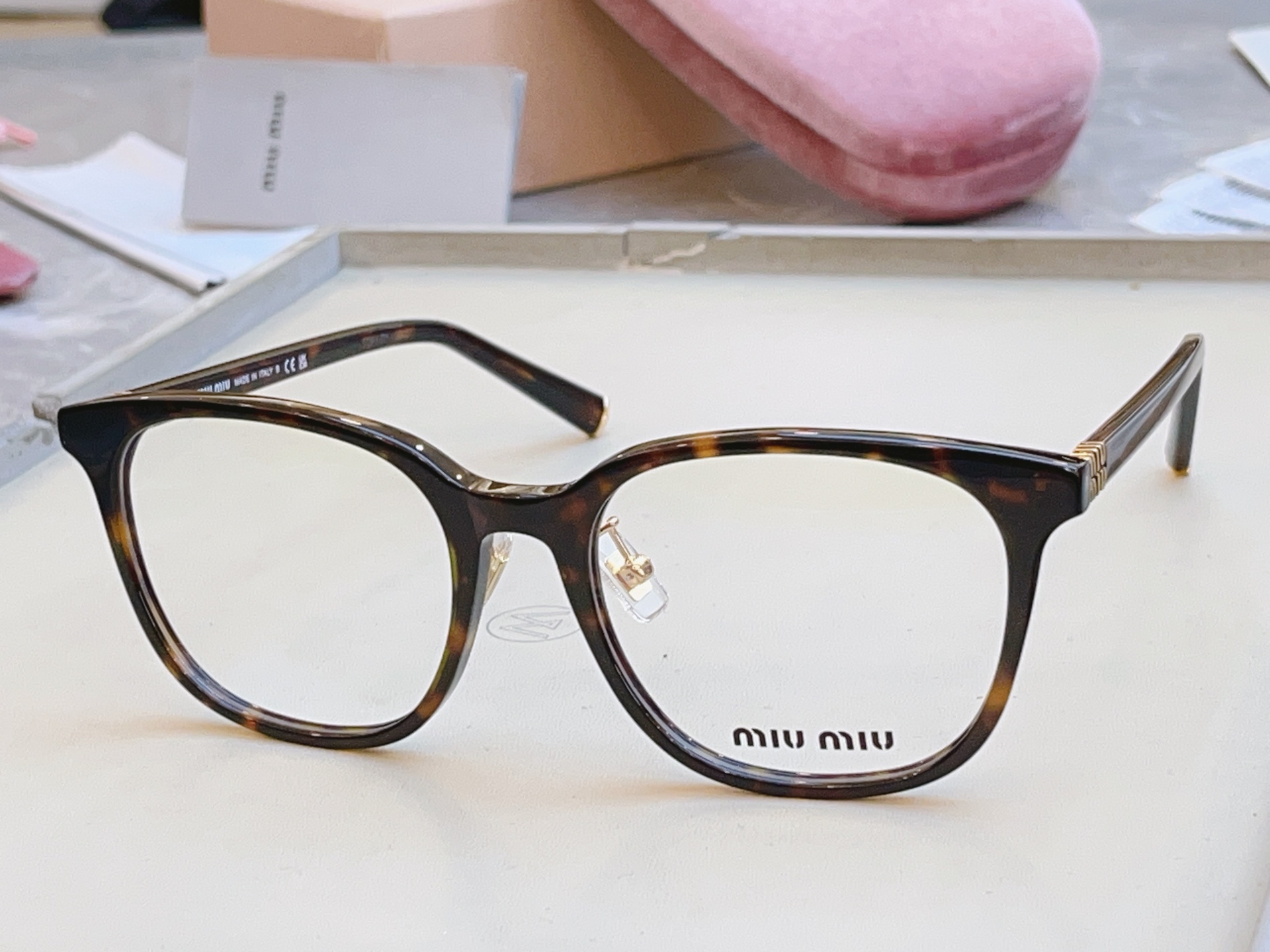 ，【MIUMI*】缪*缪新款眼镜架，Mod: VMU 01W-S，SIZE:54口19-140