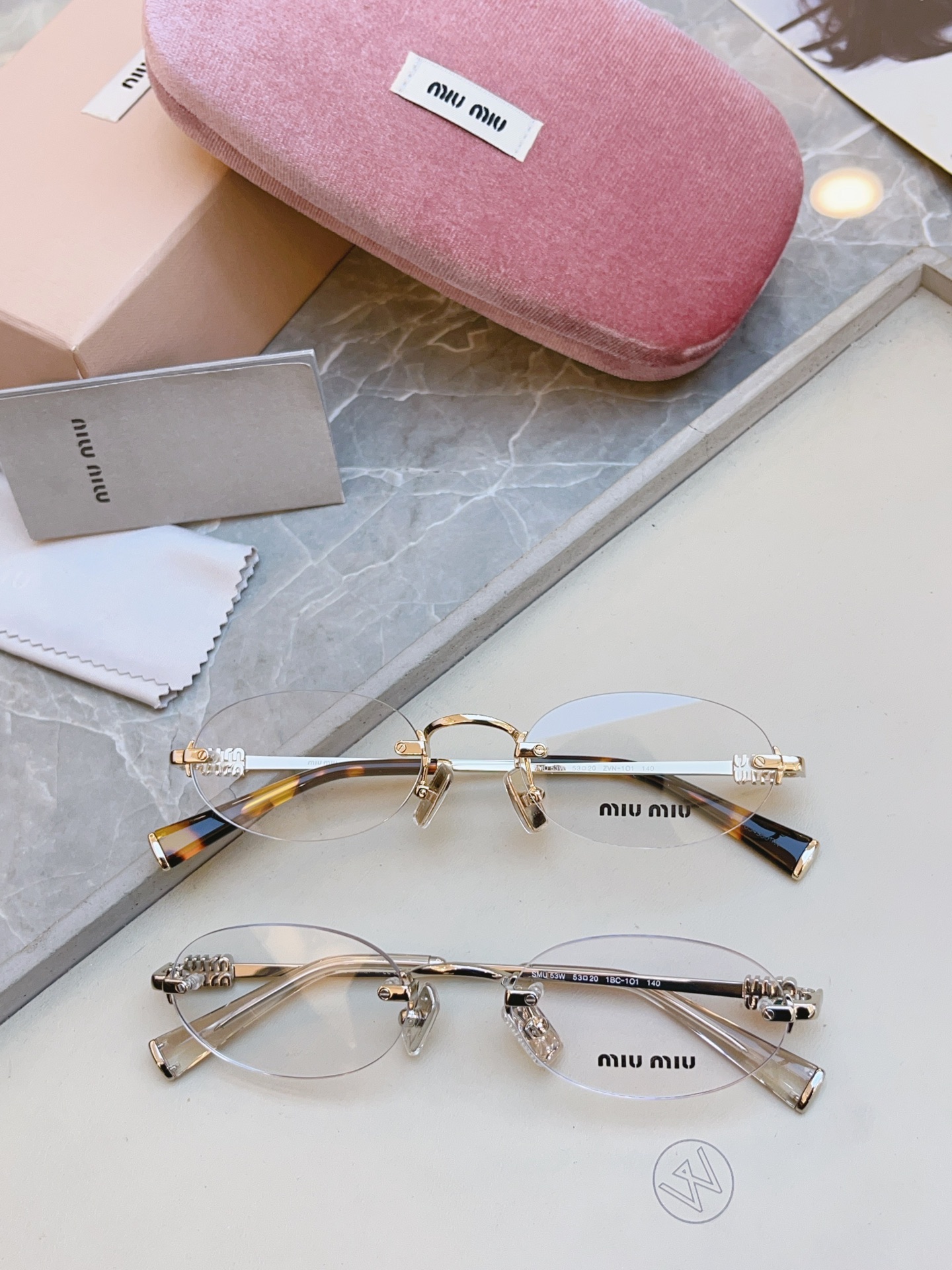 ，【MIUMI*】缪*缪新款眼镜架，Mod: SMU 53W 高版本✨，SIZE:53口20-140