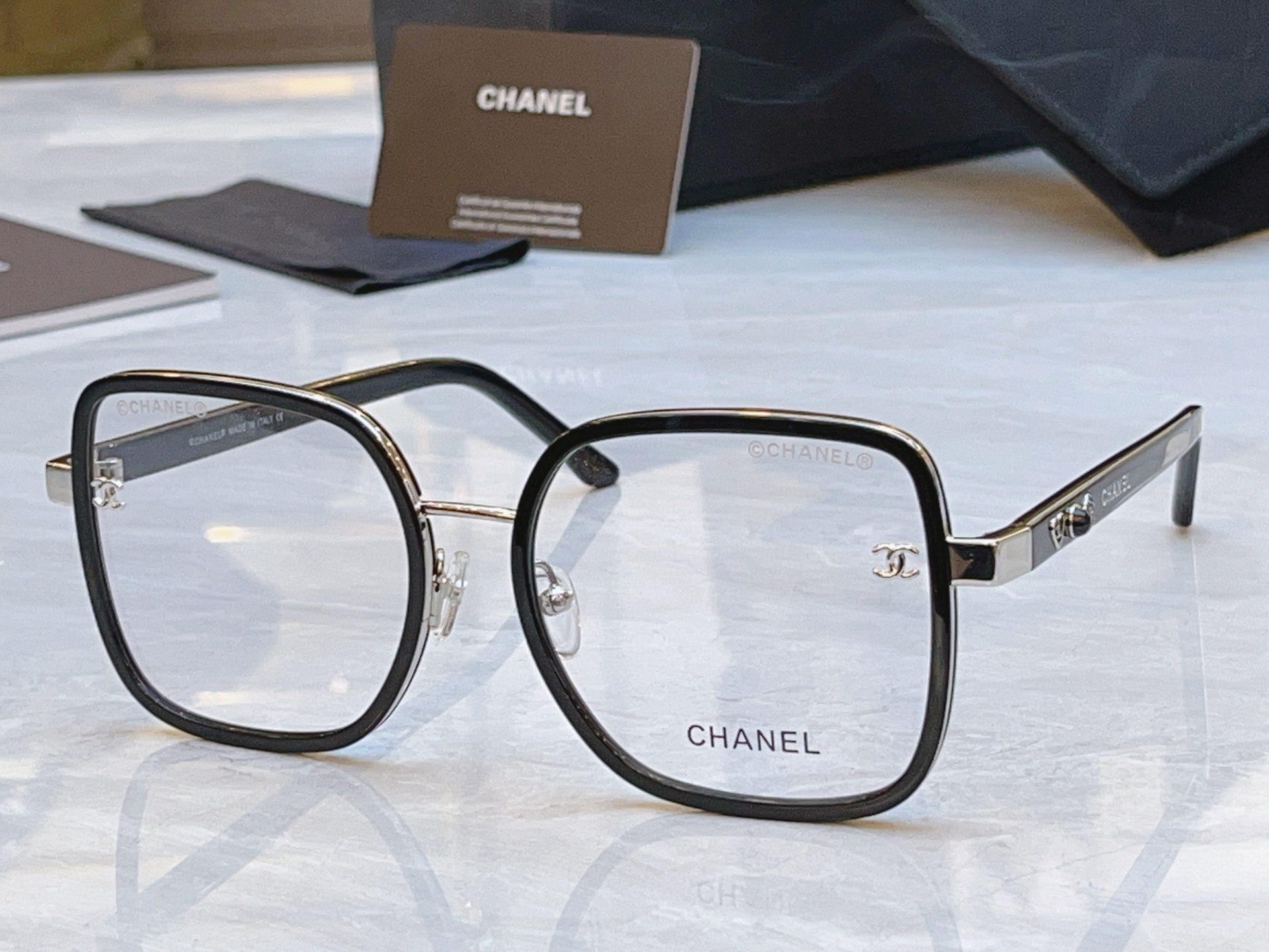 ，【CHANE*】香奈儿新款太阳镜，MODEL：CH8823，SIZE：58口18-145