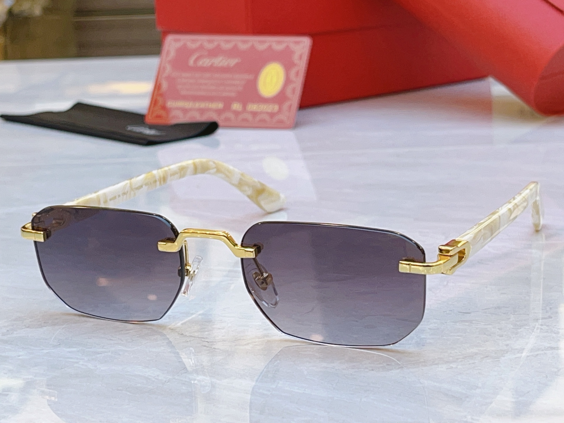 ，【CARTIE*】卡地*亚新款太阳镜，Mod:CT0622O，Size:53口19-145