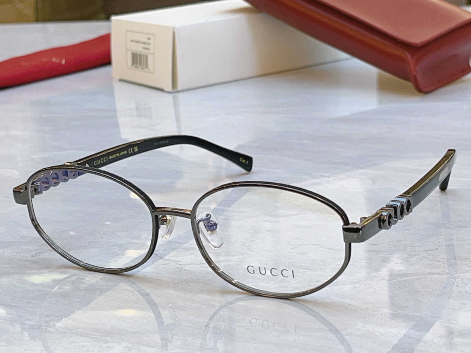 ，【GUCC*】古*驰新款太阳镜，MODEL：GG2312SK，SIZE：57口18-145