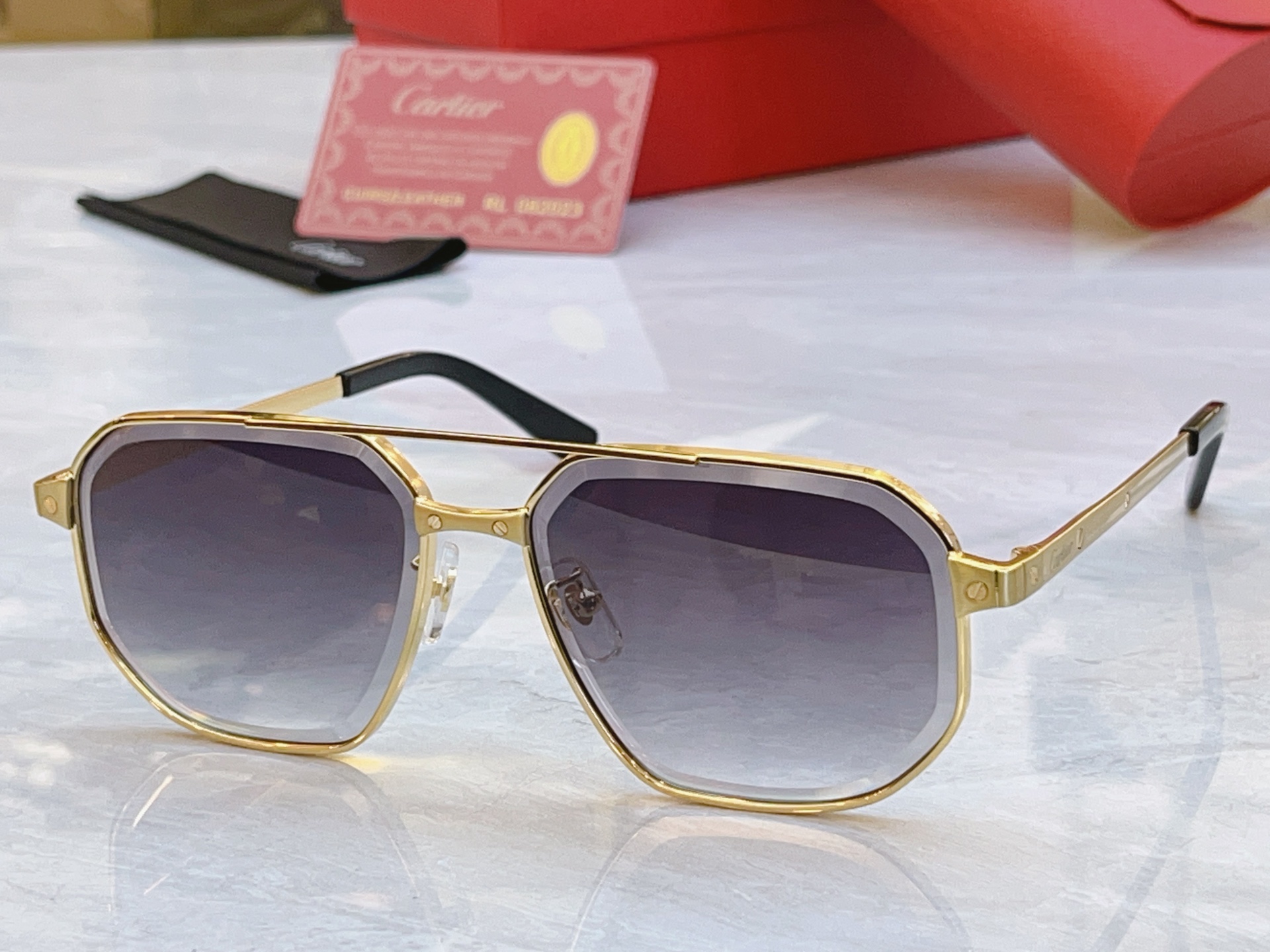 ，【CARTIE*】卡地*亚新款太阳镜，Mod:CT0462S，Size:60口16-145