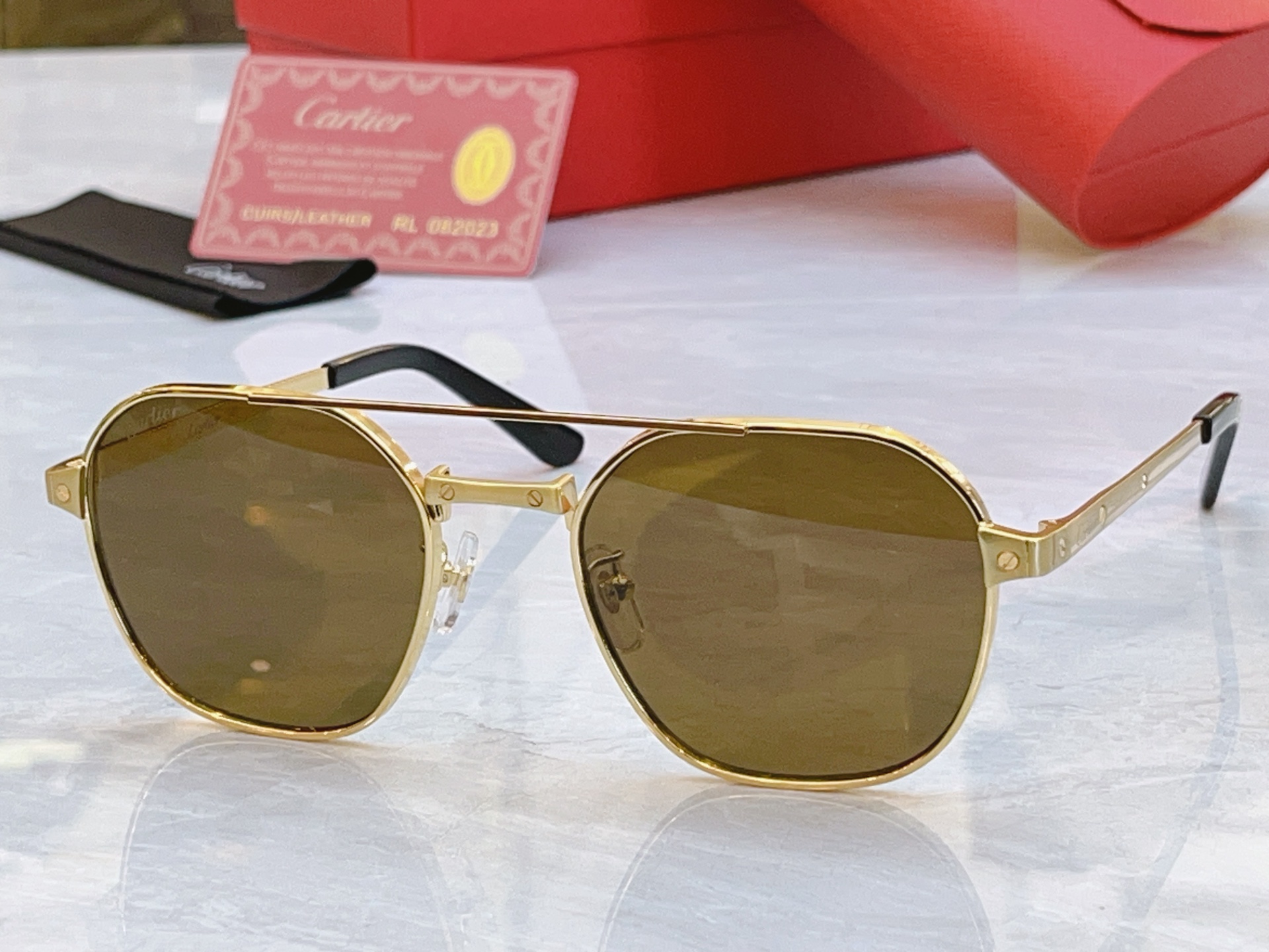 ，【CARTIE*】卡地*亚新款太阳镜，Mod:CT0462S，Size:52口20-145