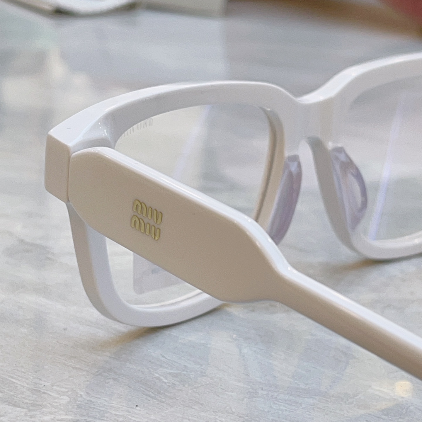 ，【MIUMI*】缪*缪新款眼镜架，Mod: SMU 02ZV，SIZE:52口18-142