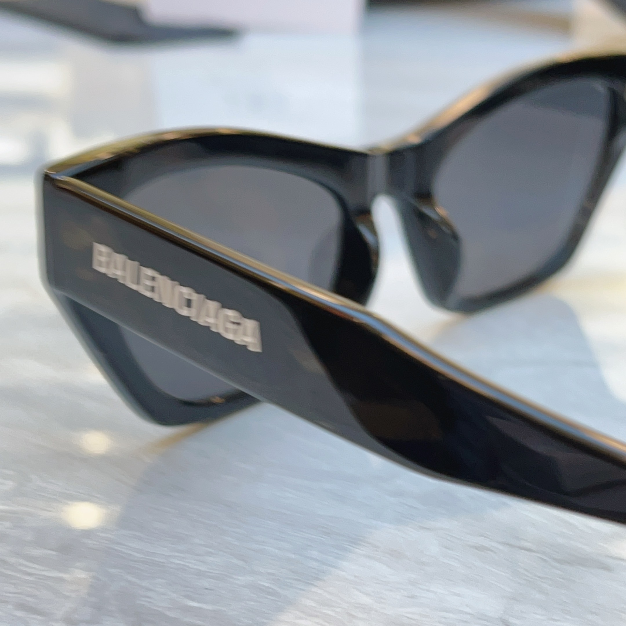 ，【BALENCIAG*】巴黎*世家新款太阳镜，MODEL：BB0447S，SIZE：56口20-145