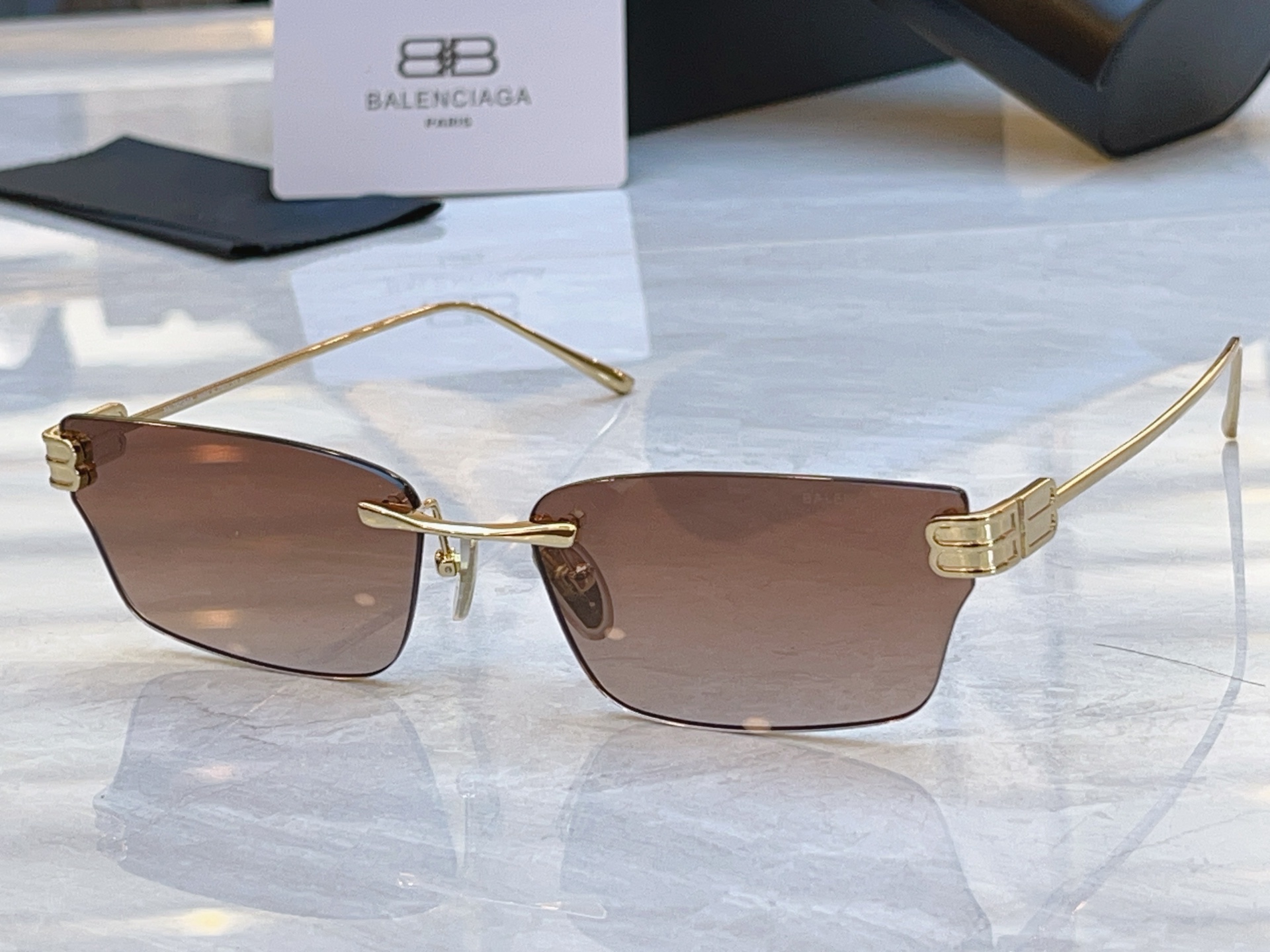 ，【BALENCIAG*】巴黎*世家新款太阳镜，MODEL：BB0487S，SIZE：61口17-145