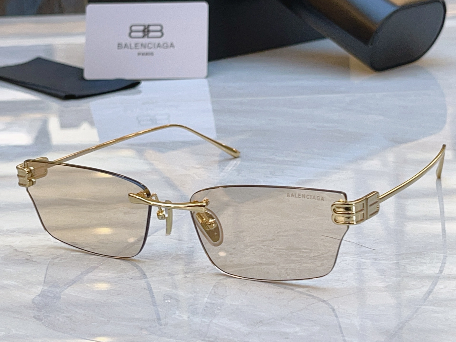 ，【BALENCIAG*】巴黎*世家新款太阳镜，MODEL：BB0487S，SIZE：61口17-145