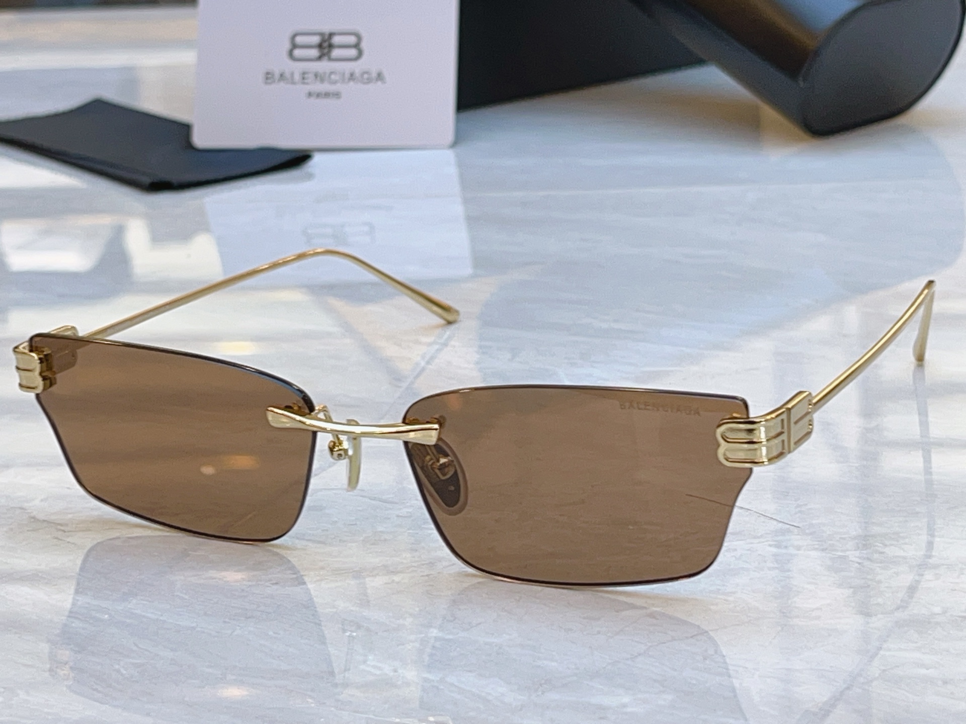 ，【BALENCIAG*】巴黎*世家新款太阳镜，MODEL：BB0487S，SIZE：61口17-145