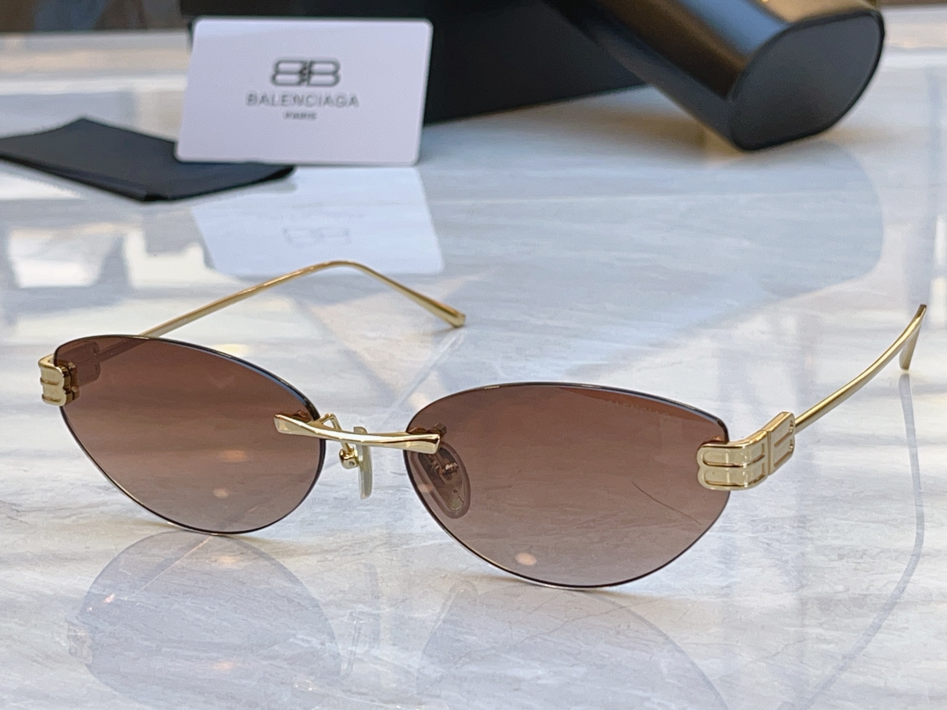 ，【BALENCIAG*】巴黎*世家新款太阳镜，MODEL：BB0486S，SIZE：61口17-145