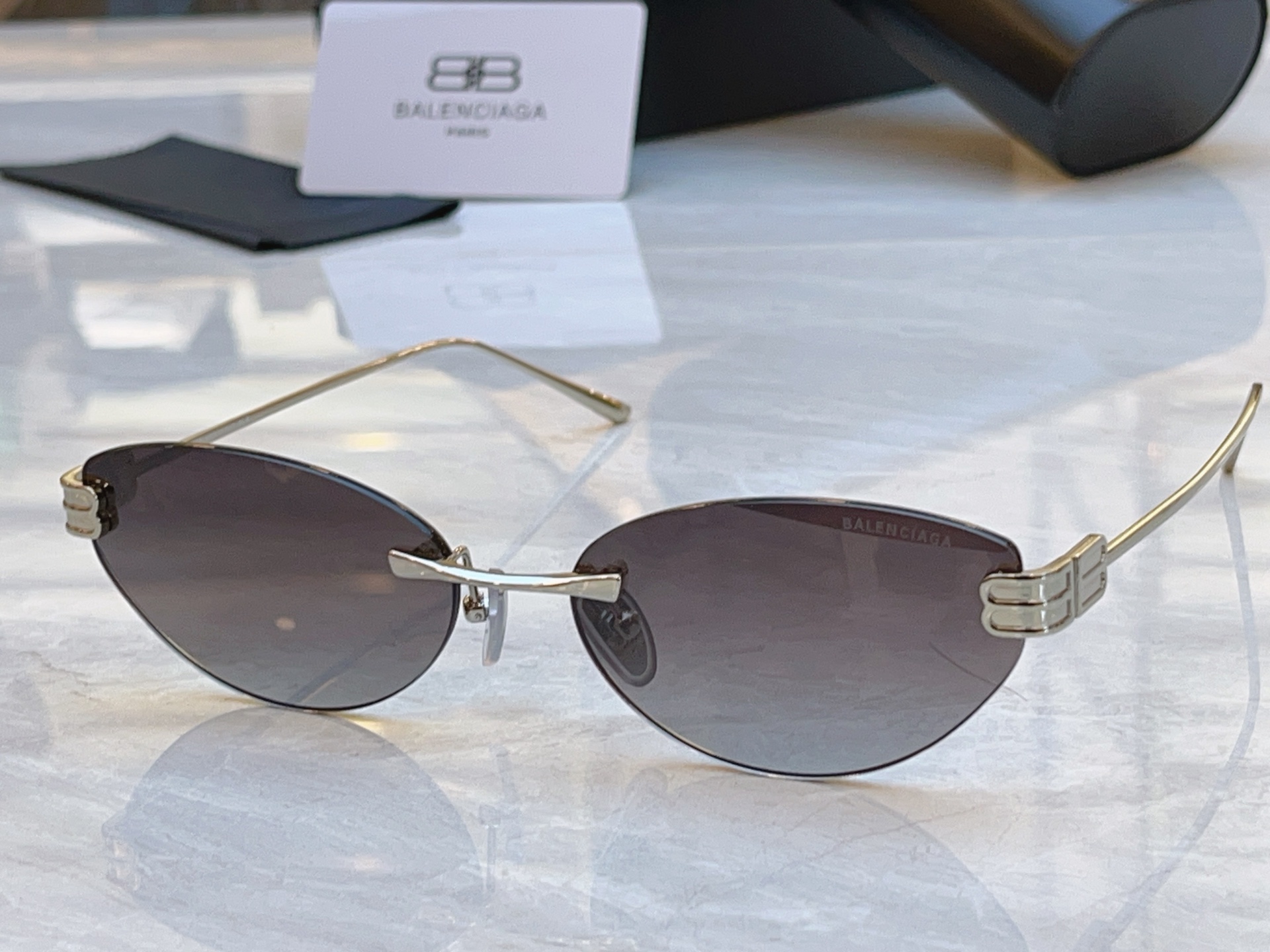 ，【BALENCIAG*】巴黎*世家新款太阳镜，MODEL：BB0486S，SIZE：61口17-145